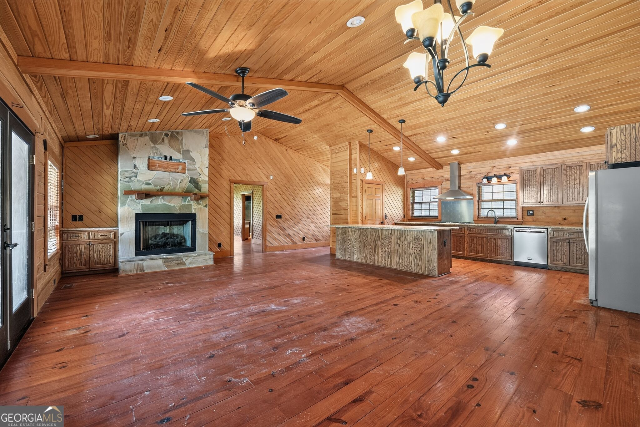 1293 Pine Ridge Drive Property Photo 8