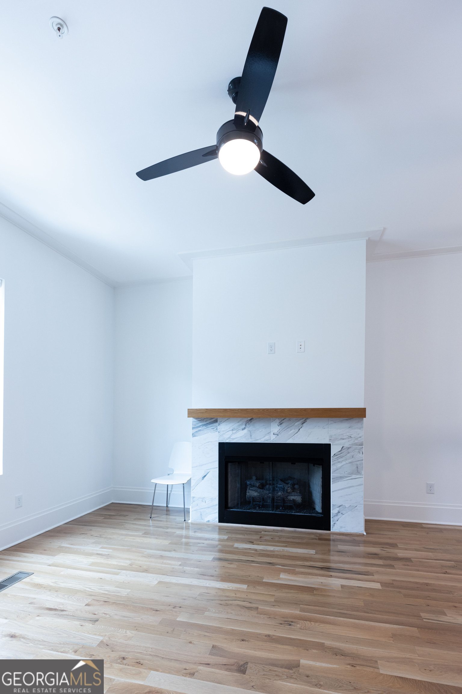 1836 Memorial Drive Se Property Photo 5