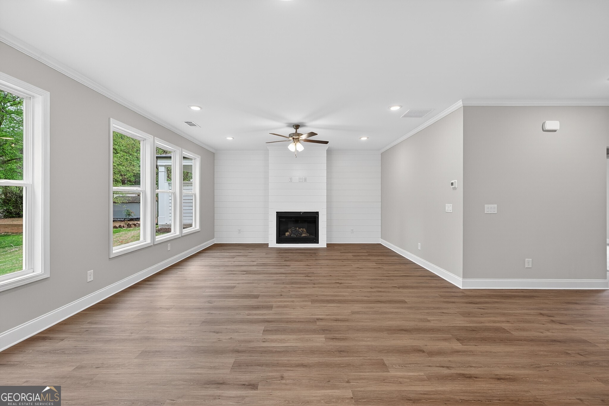 4862 White Street Property Photo 5