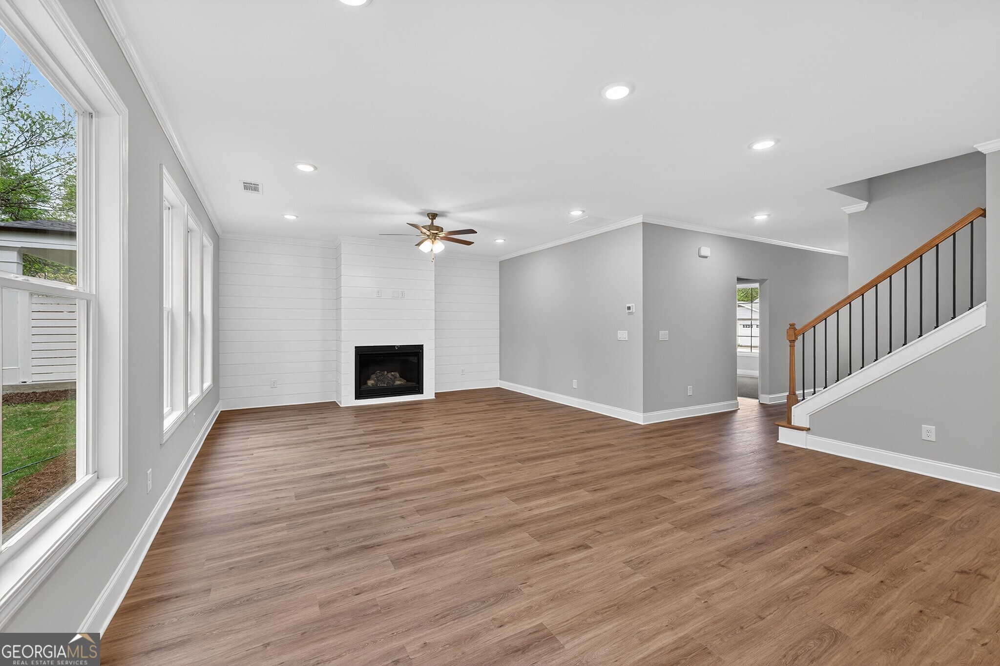 4862 White Street Property Photo 6