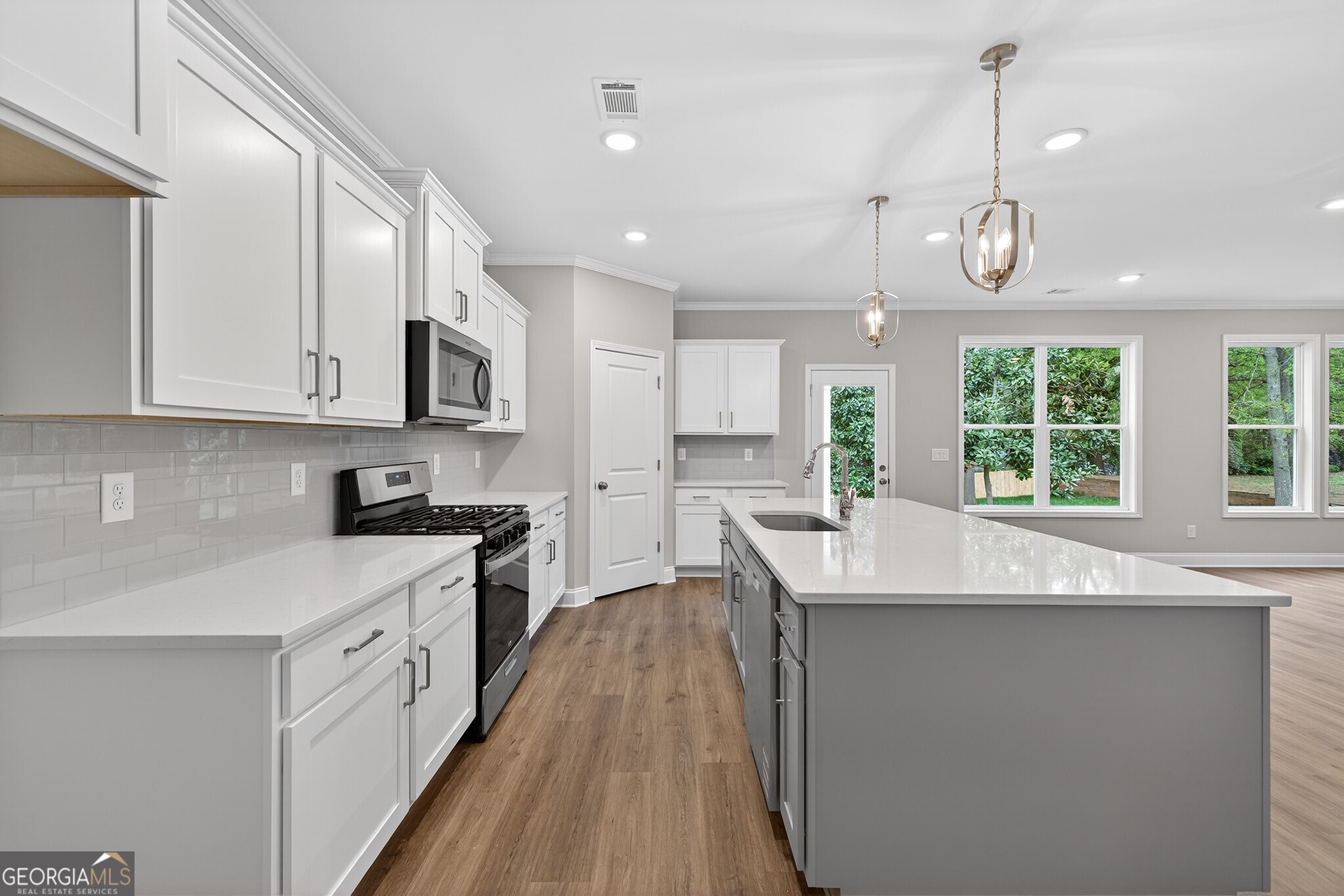 4862 White Street Property Photo 12