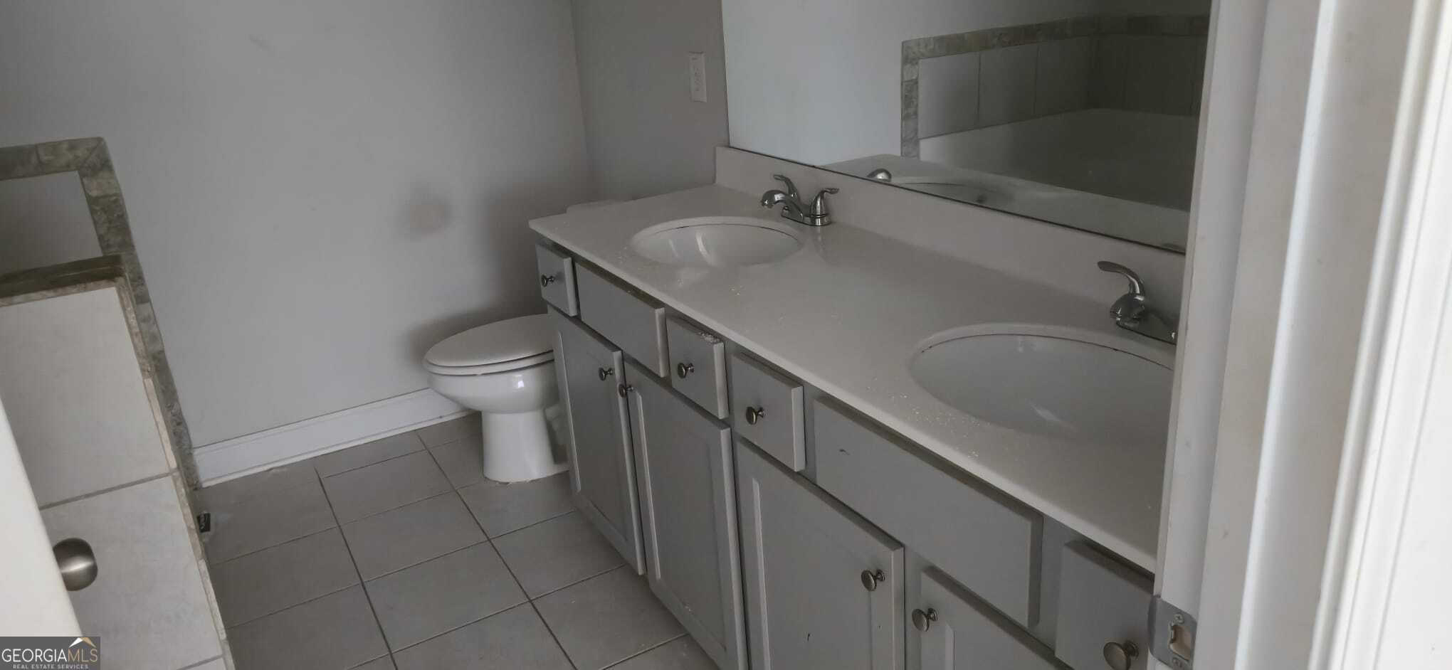 10172 Benton Woods Drive Property Photo 5