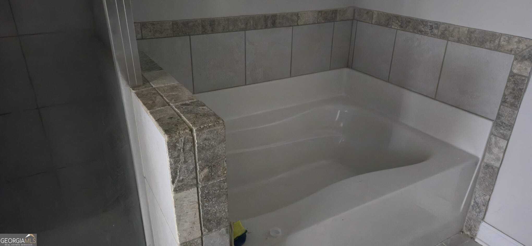 10172 Benton Woods Drive Property Photo 6