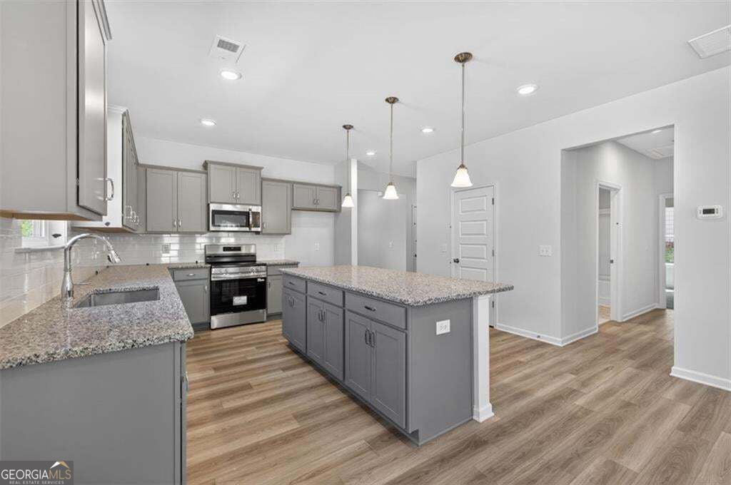 103 Meadowview Court Property Photo 8