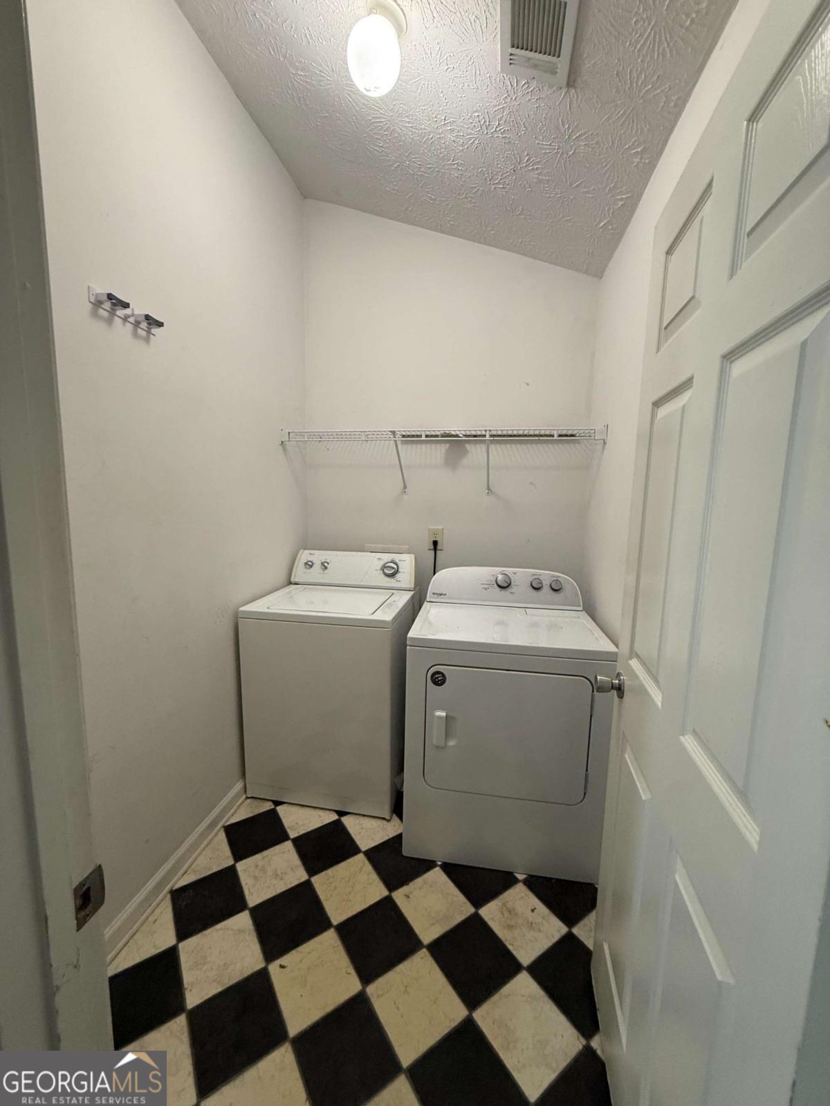 135 Windhaven Place Property Photo 10