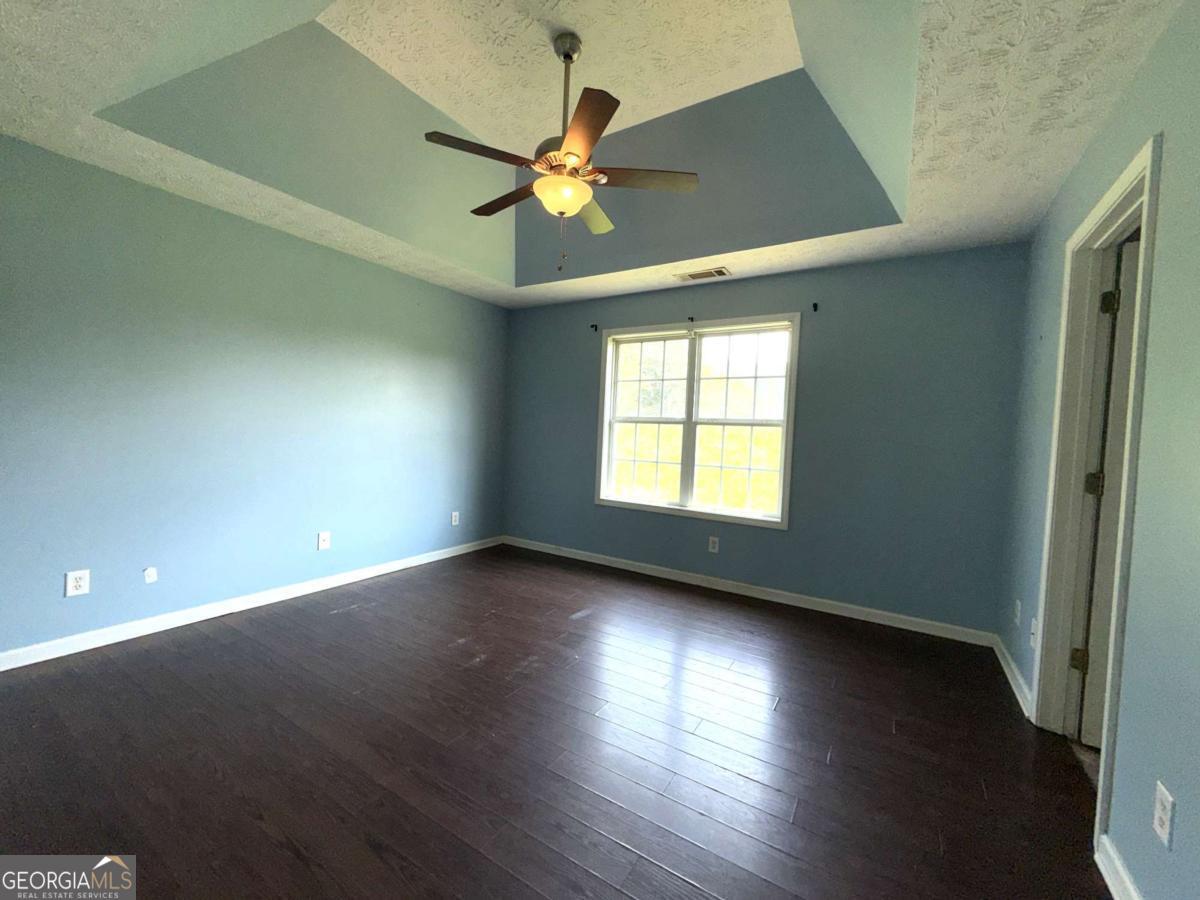 135 Windhaven Place Property Photo 15