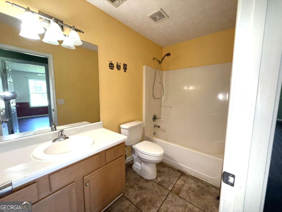 135 Windhaven Place Property Photo 21