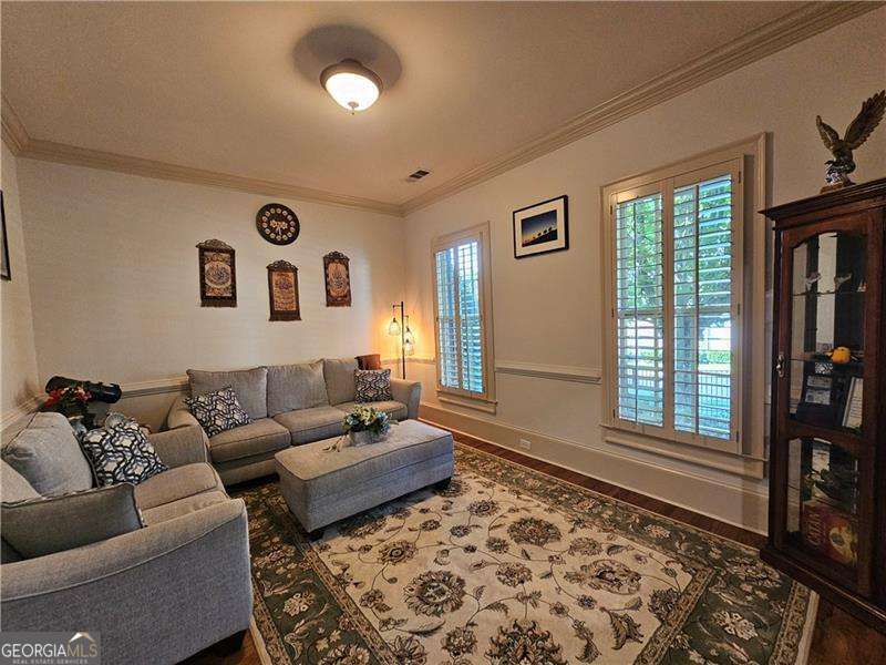 10924 Waters Road Property Photo 5