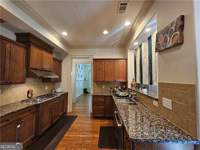 10924 Waters Road Property Photo 10