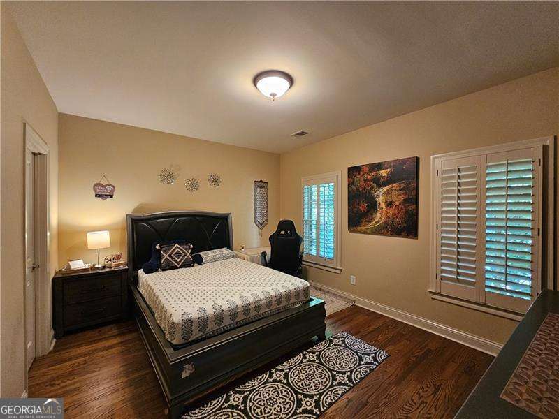 10924 Waters Road Property Photo 32