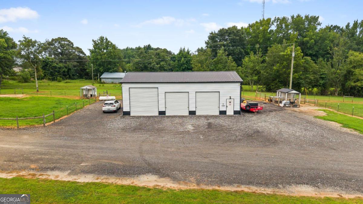 7120 Neese Commerce Road Property Photo 7