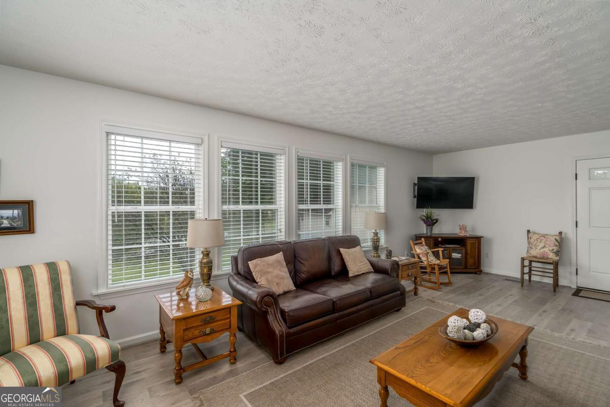 1180 Green Briar Drive Property Photo 10