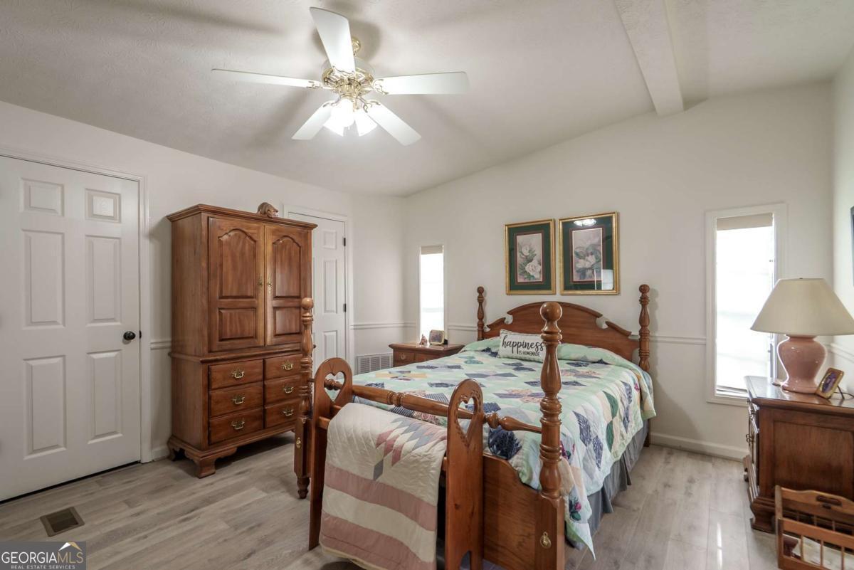 1180 Green Briar Drive Property Photo 21