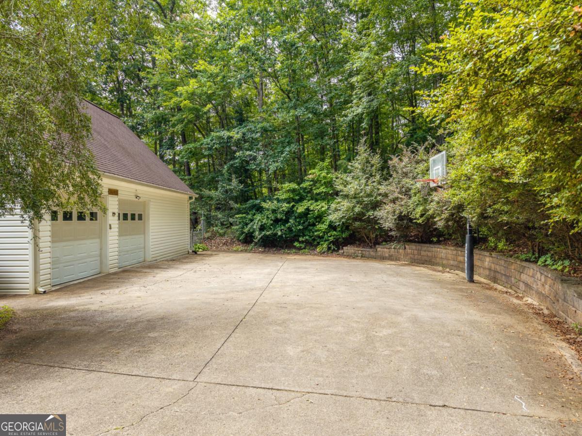 387 Leonard Evans Road Property Photo 5