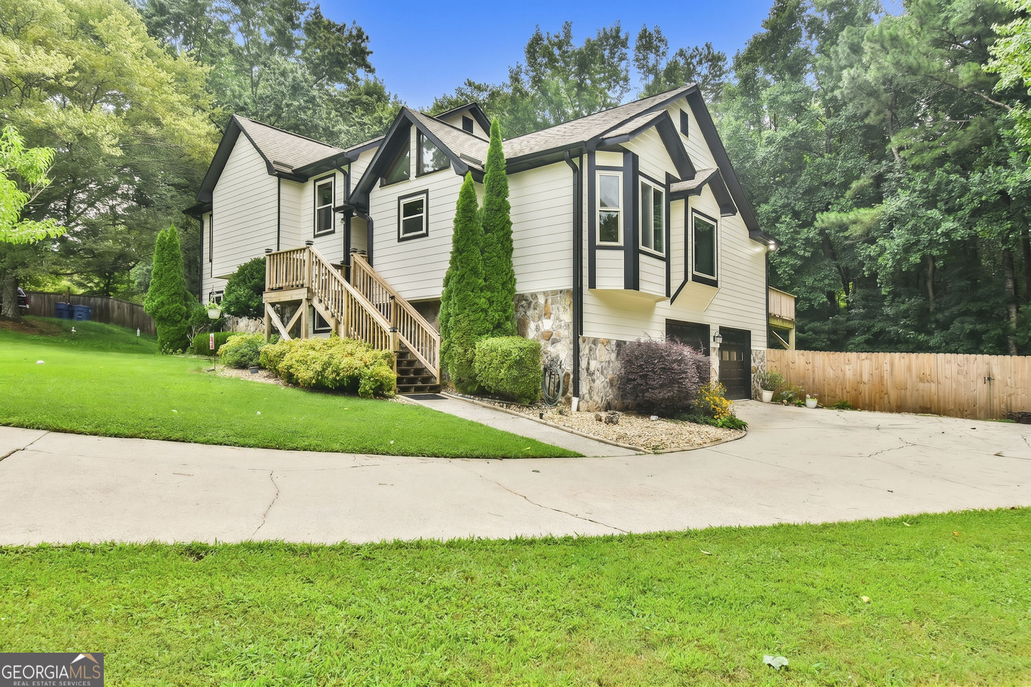 3829 Lamplighter Circle Property Photo 1