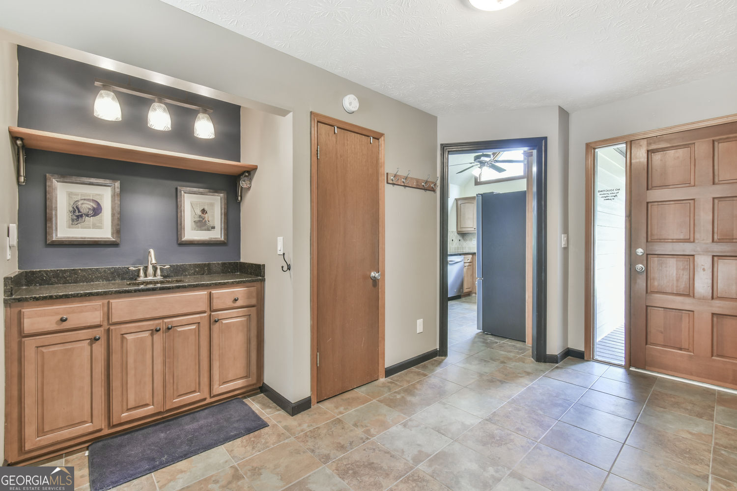 3829 Lamplighter Circle Property Photo 8