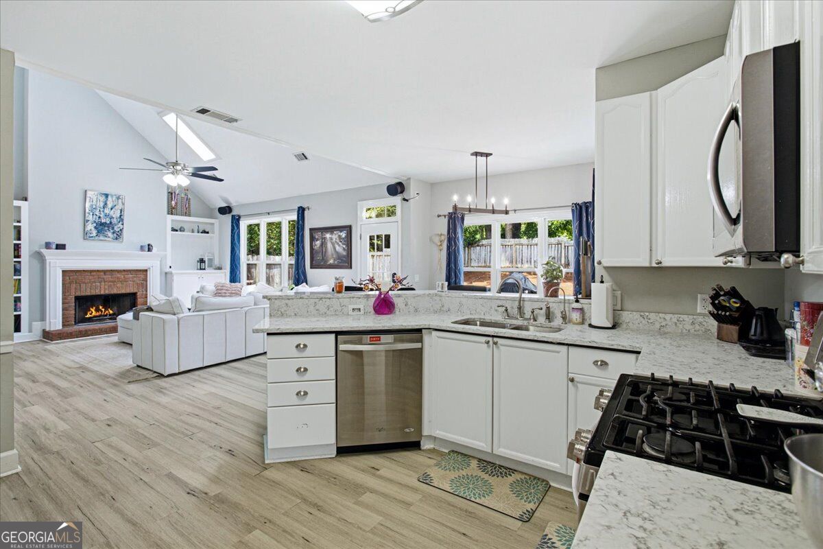 11160 Brookhollow Trail Property Photo 8