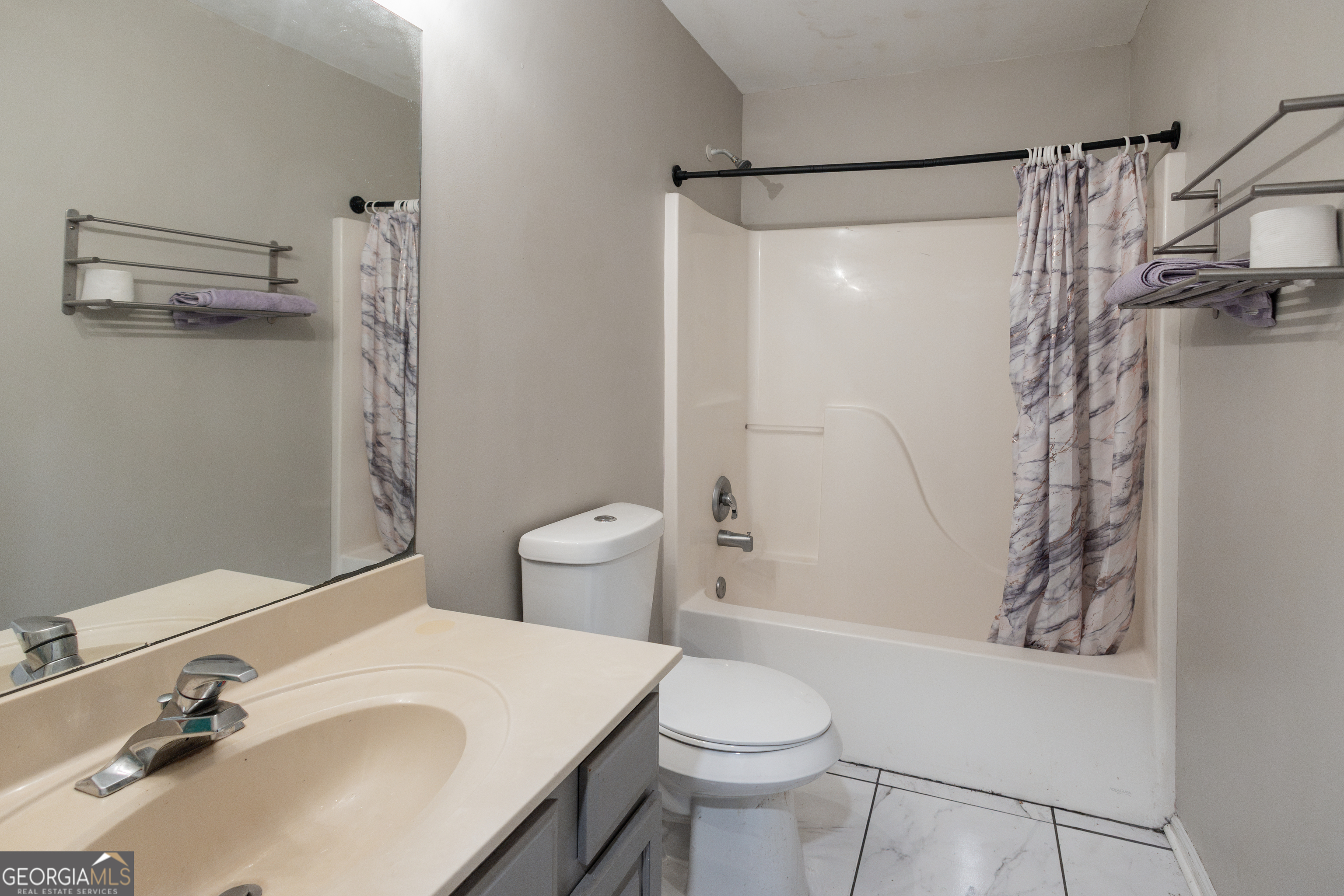 2395 Second Street Property Photo 5