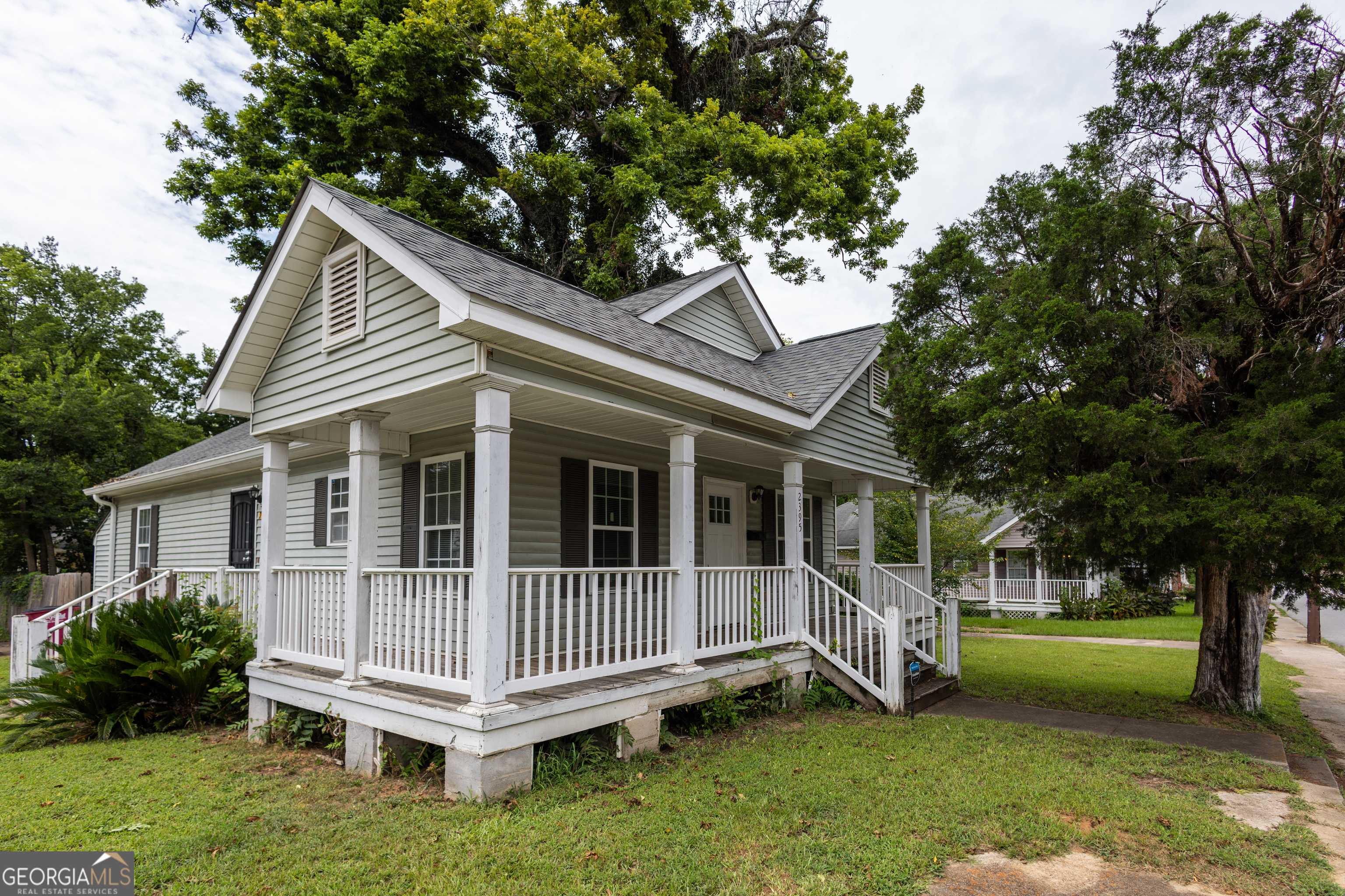 2395 Second Street Property Photo 6
