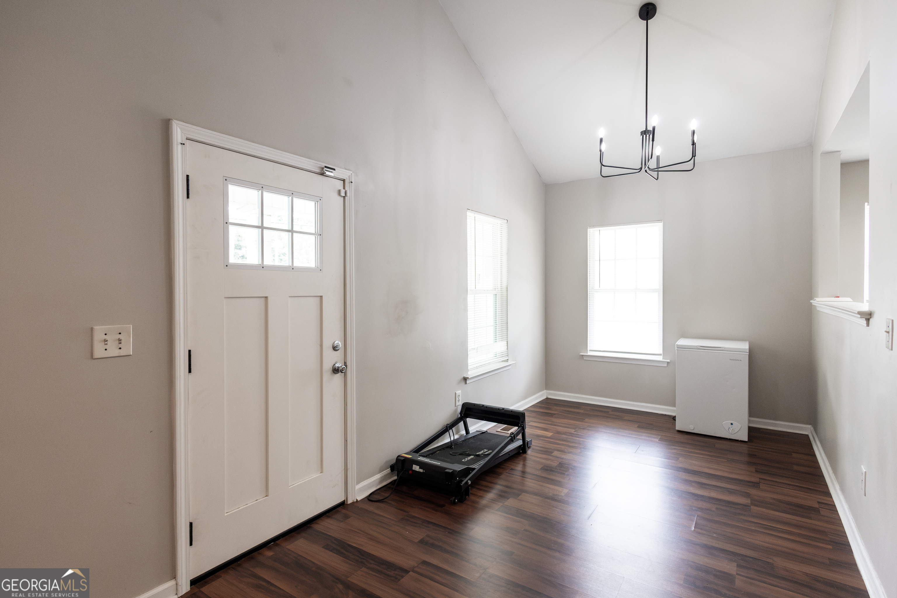 2395 Second Street Property Photo 10