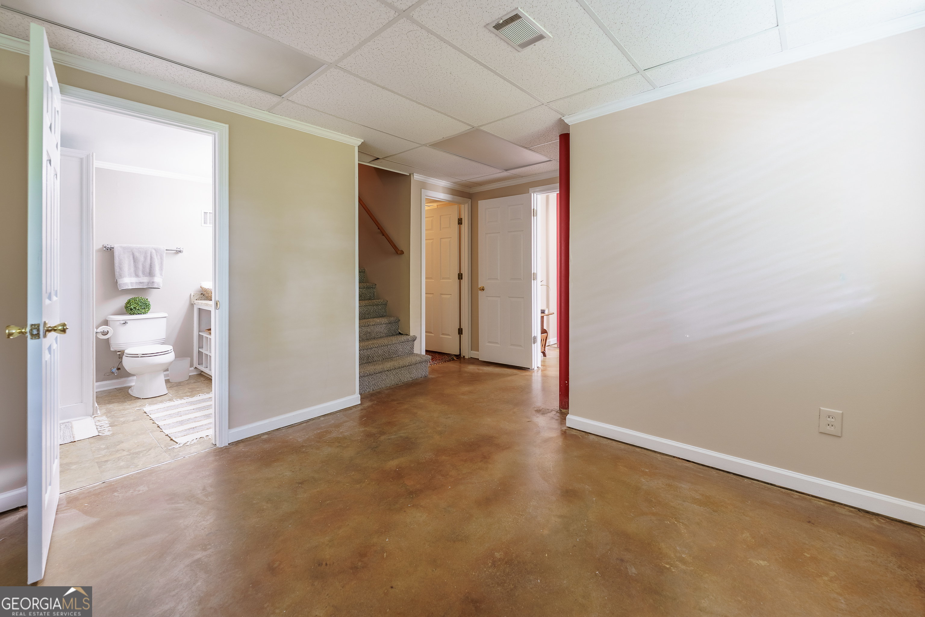 759 Riverhill Drive Property Photo 39