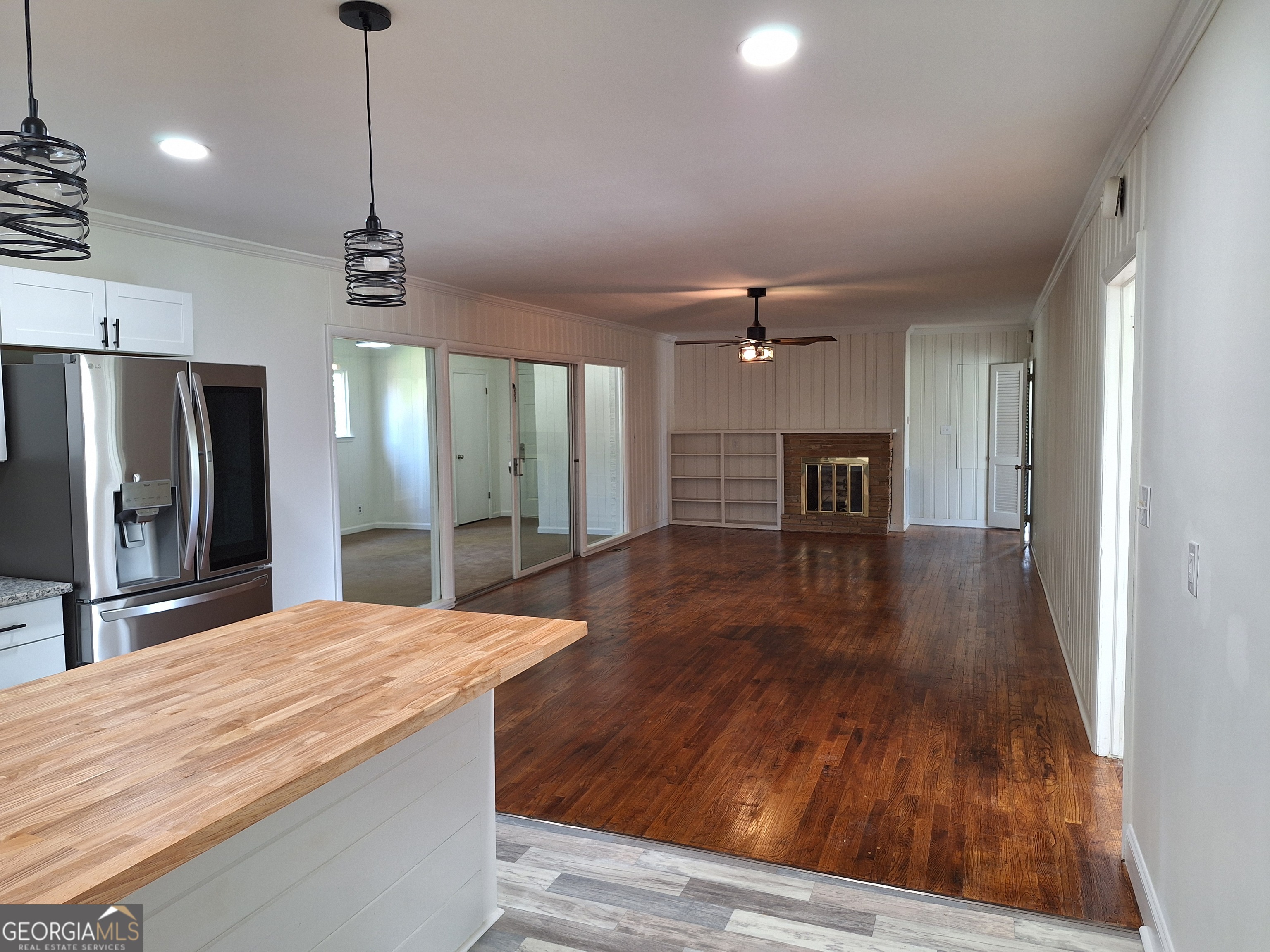 3145 Pasadena Drive Property Photo 8