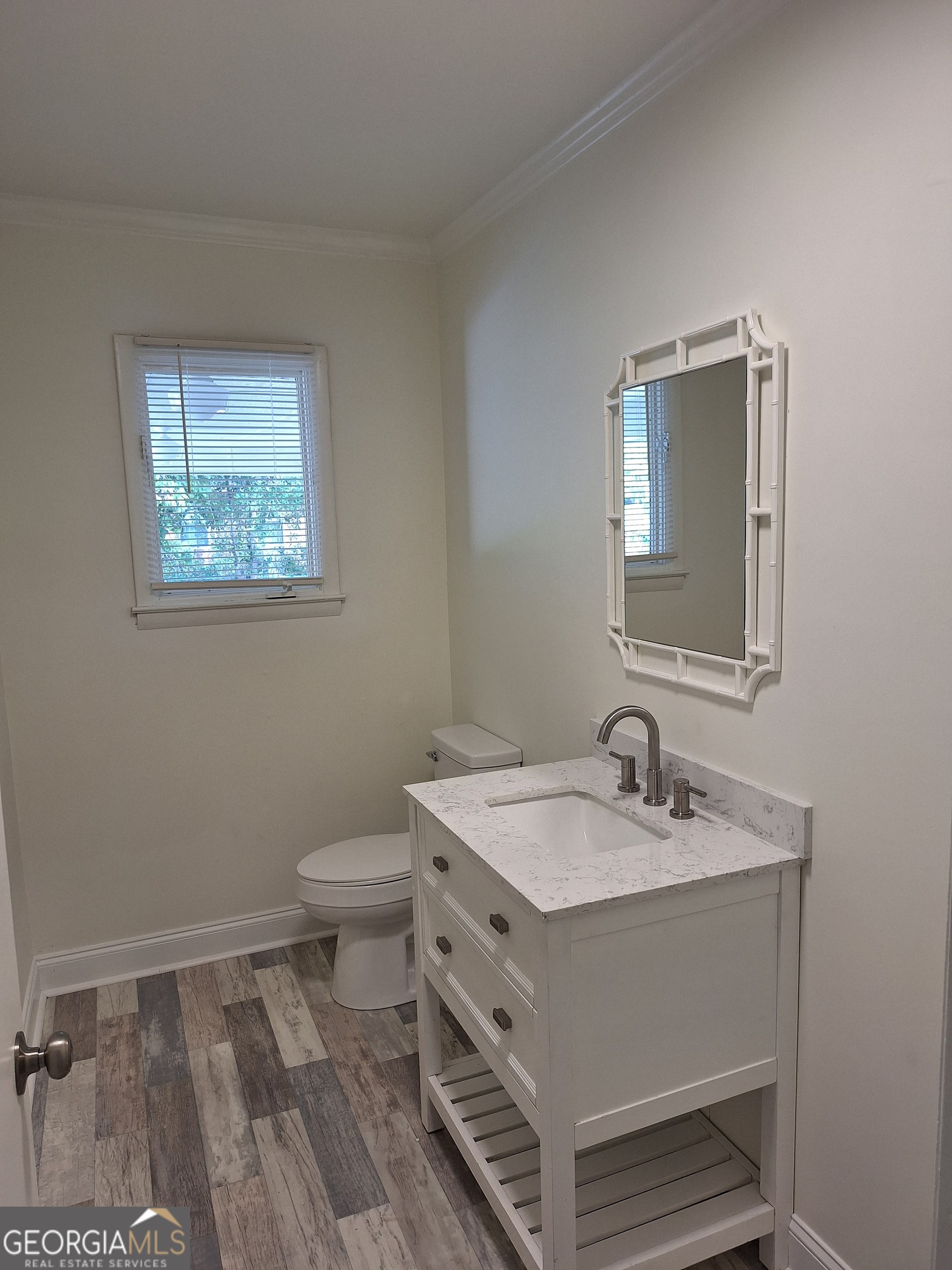 3145 Pasadena Drive Property Photo 10