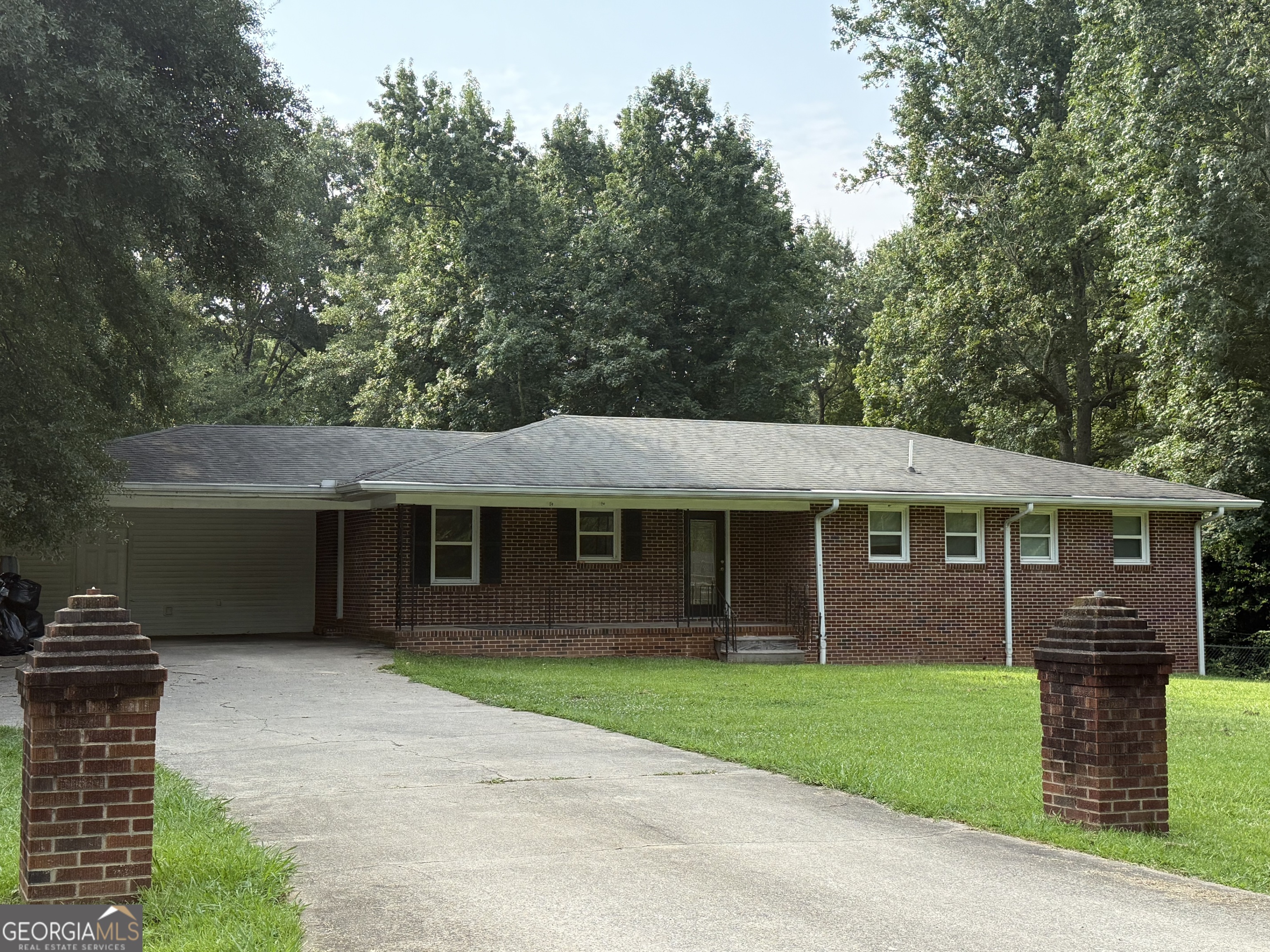 724 Virginia Lane Property Photo 1