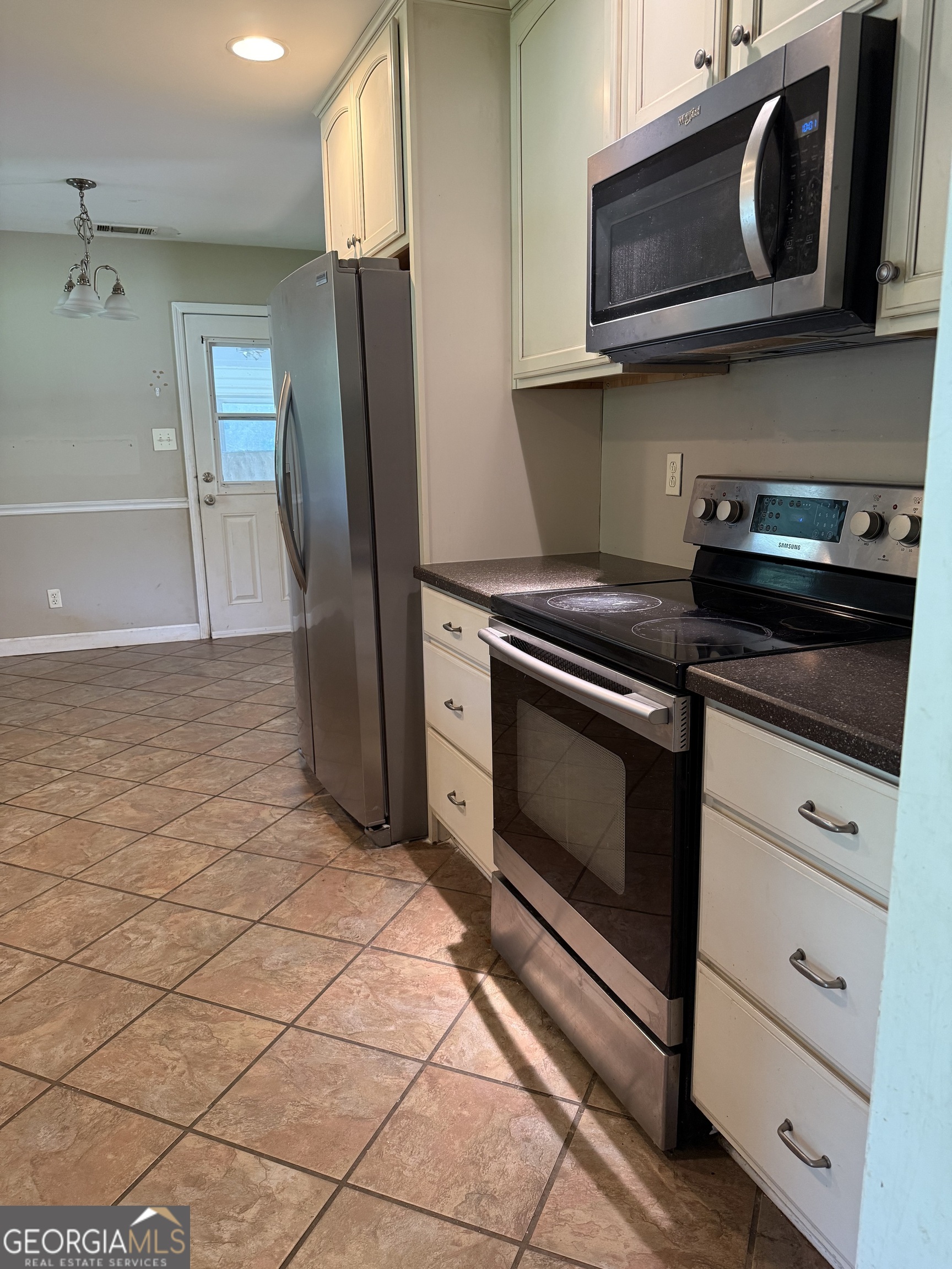 724 Virginia Lane Property Photo 6