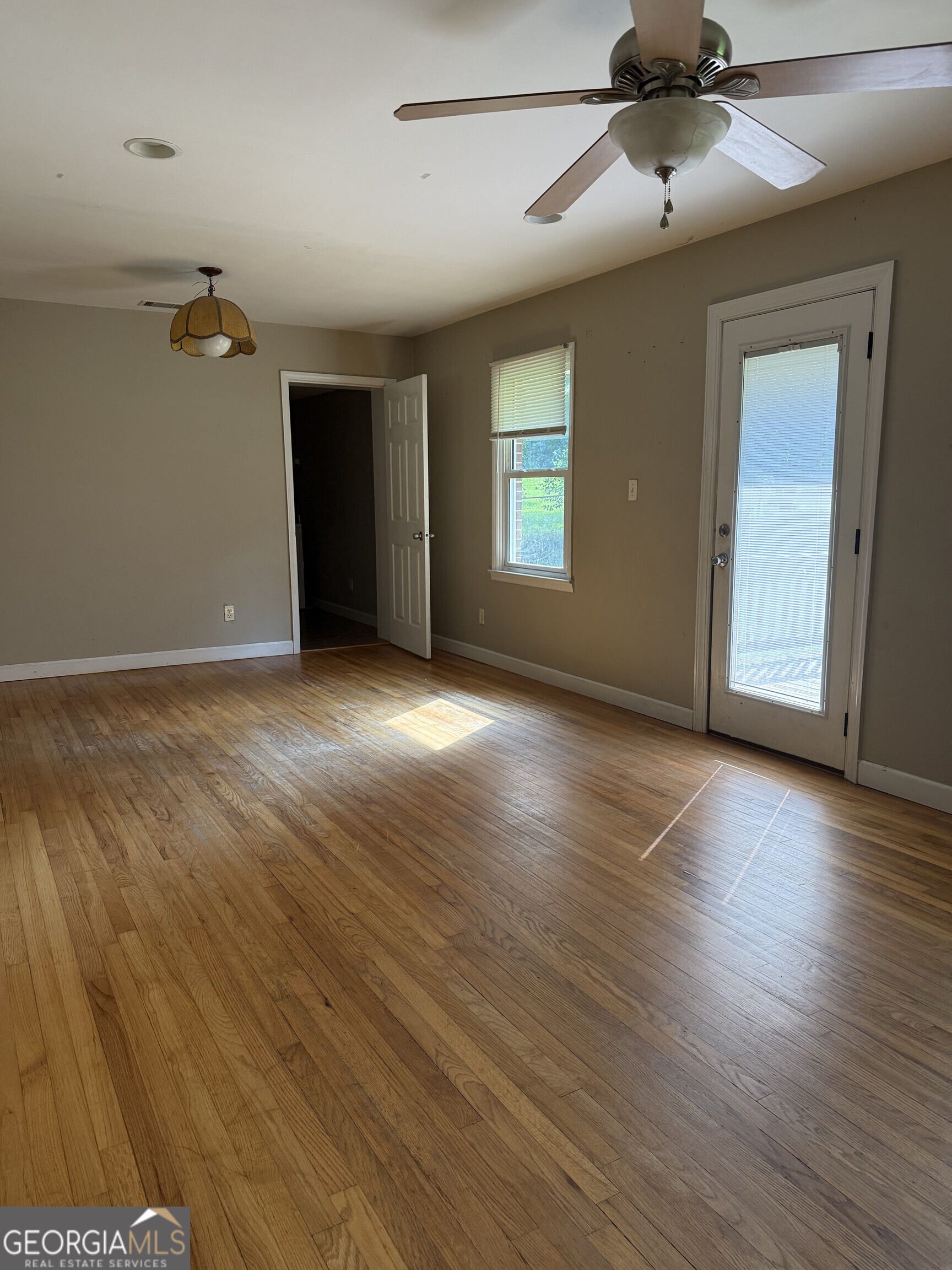 724 Virginia Lane Property Photo 13