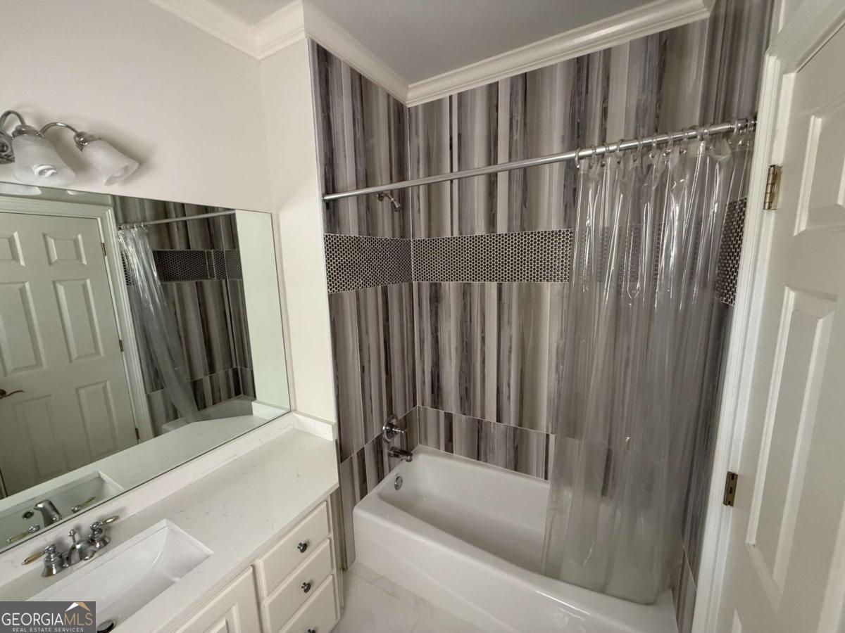 2120 Falling Water Court Property Photo 41