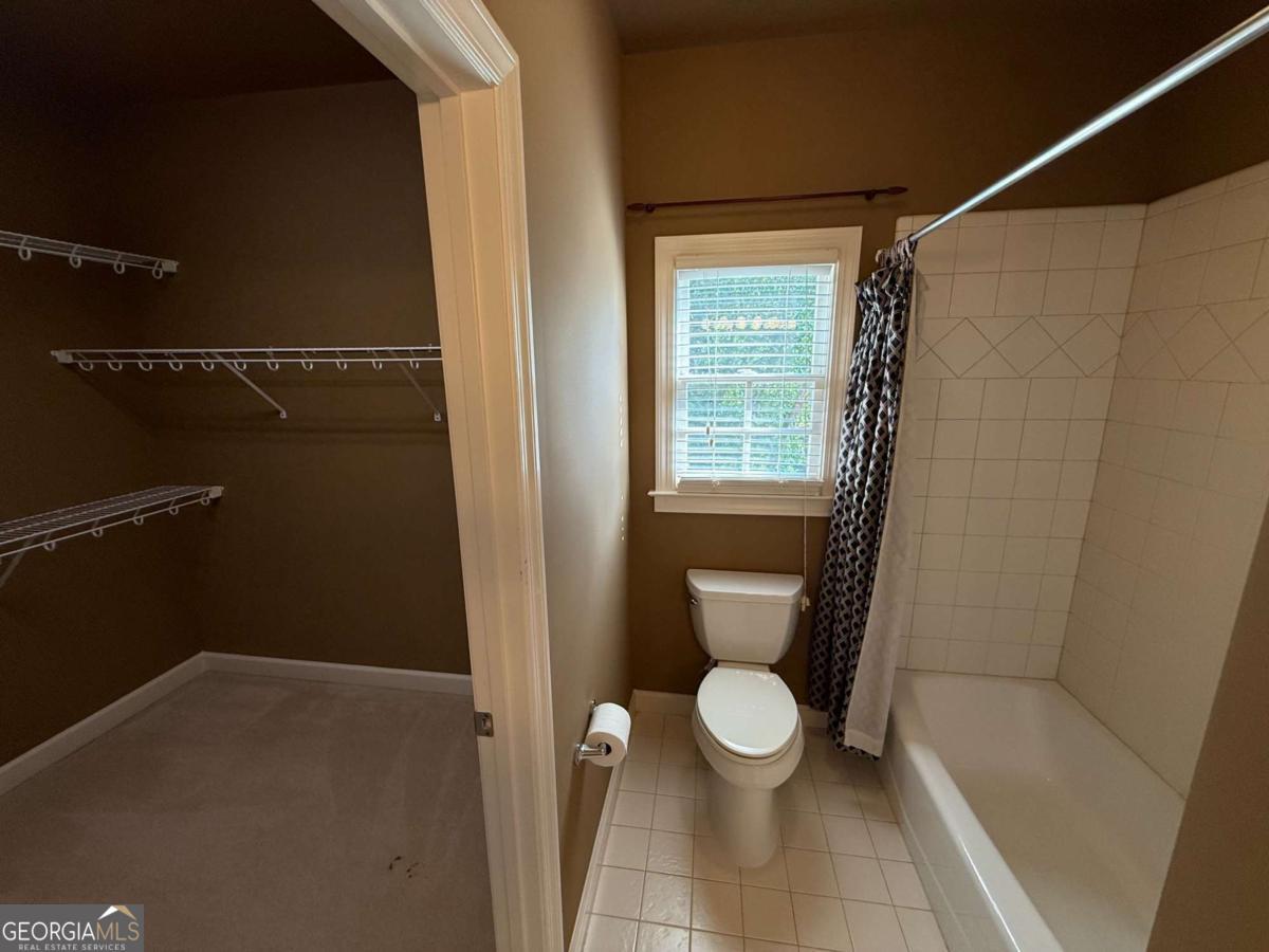 2120 Falling Water Court Property Photo 43