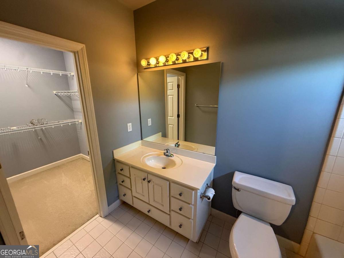 2120 Falling Water Court Property Photo 47