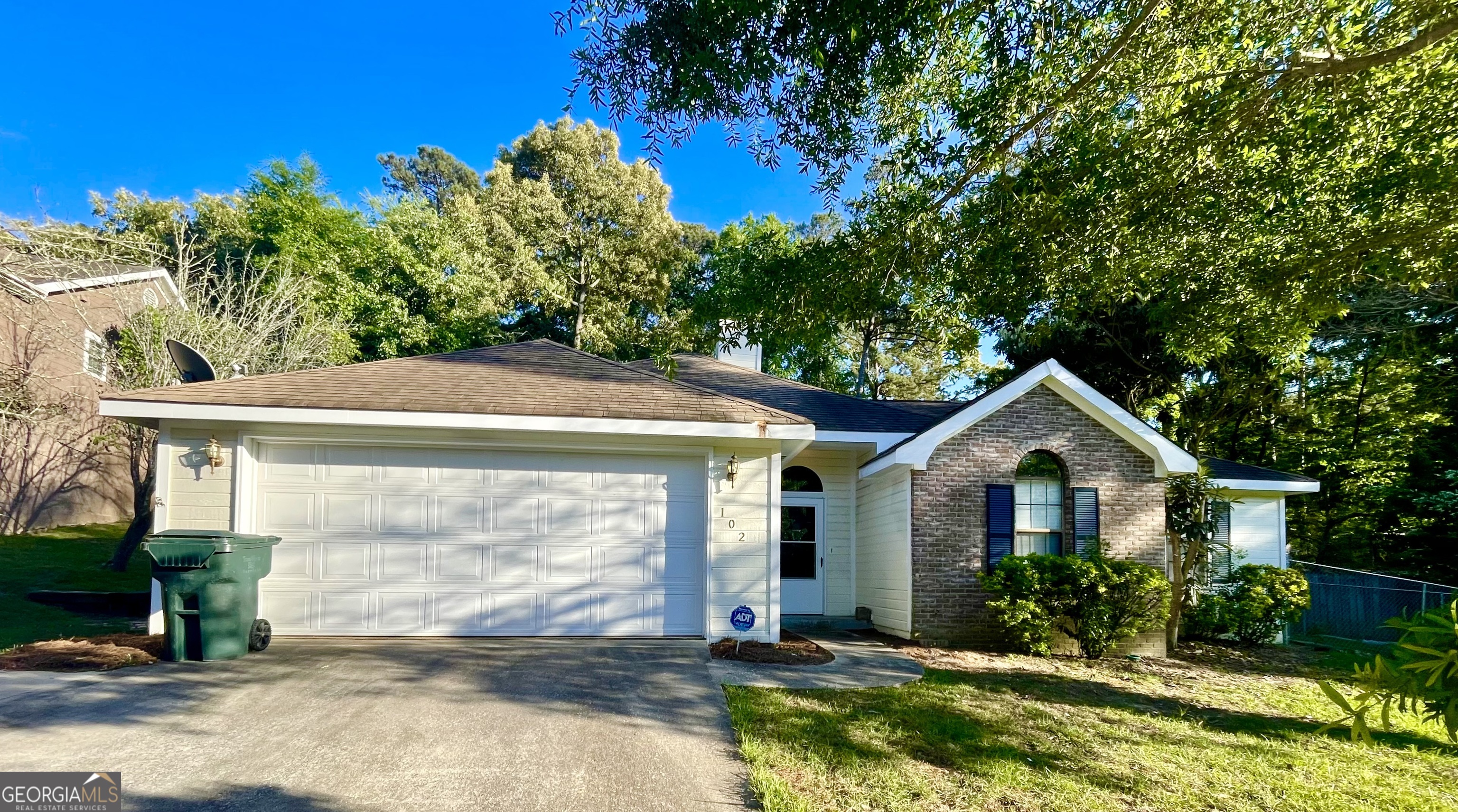 102 Ridgestone Court Property Photo 1