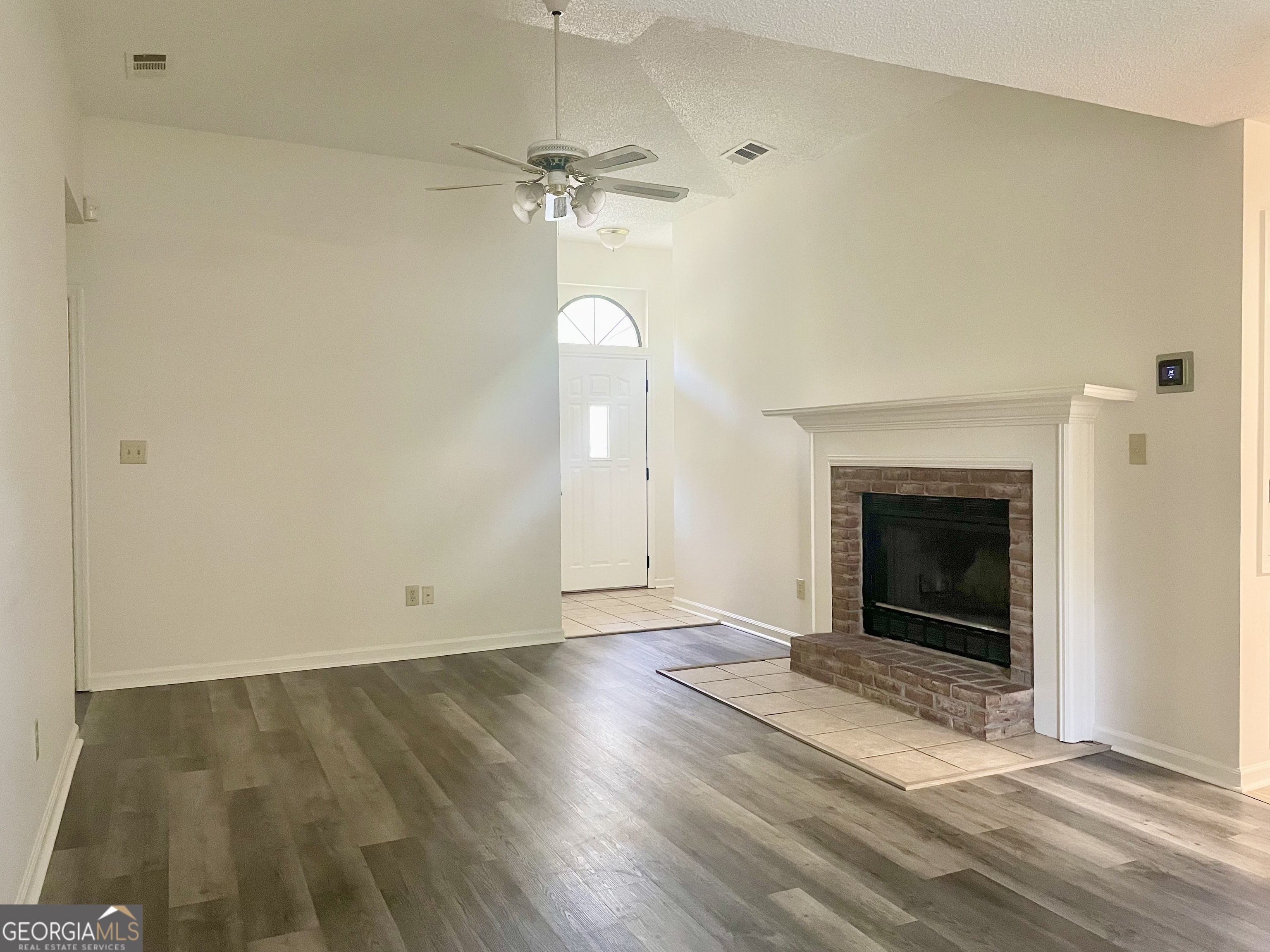 102 Ridgestone Court Property Photo 3