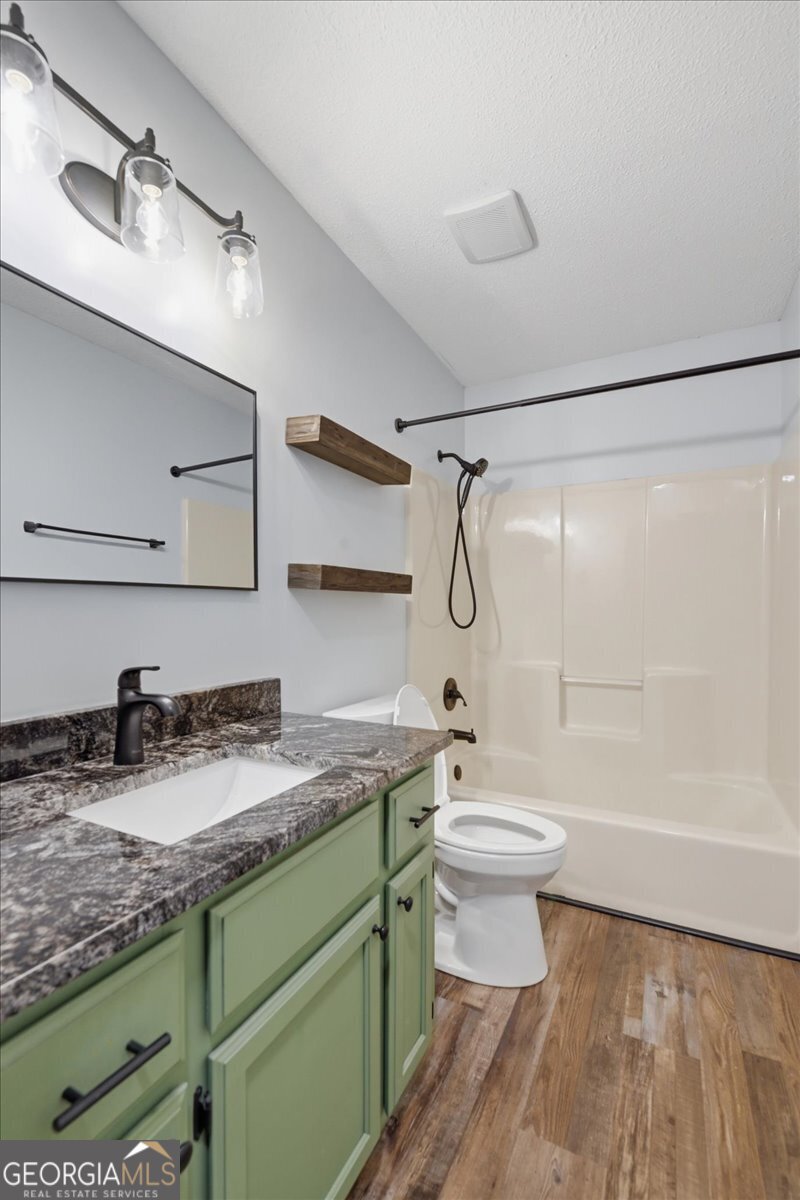506 Howard Street Property Photo 9
