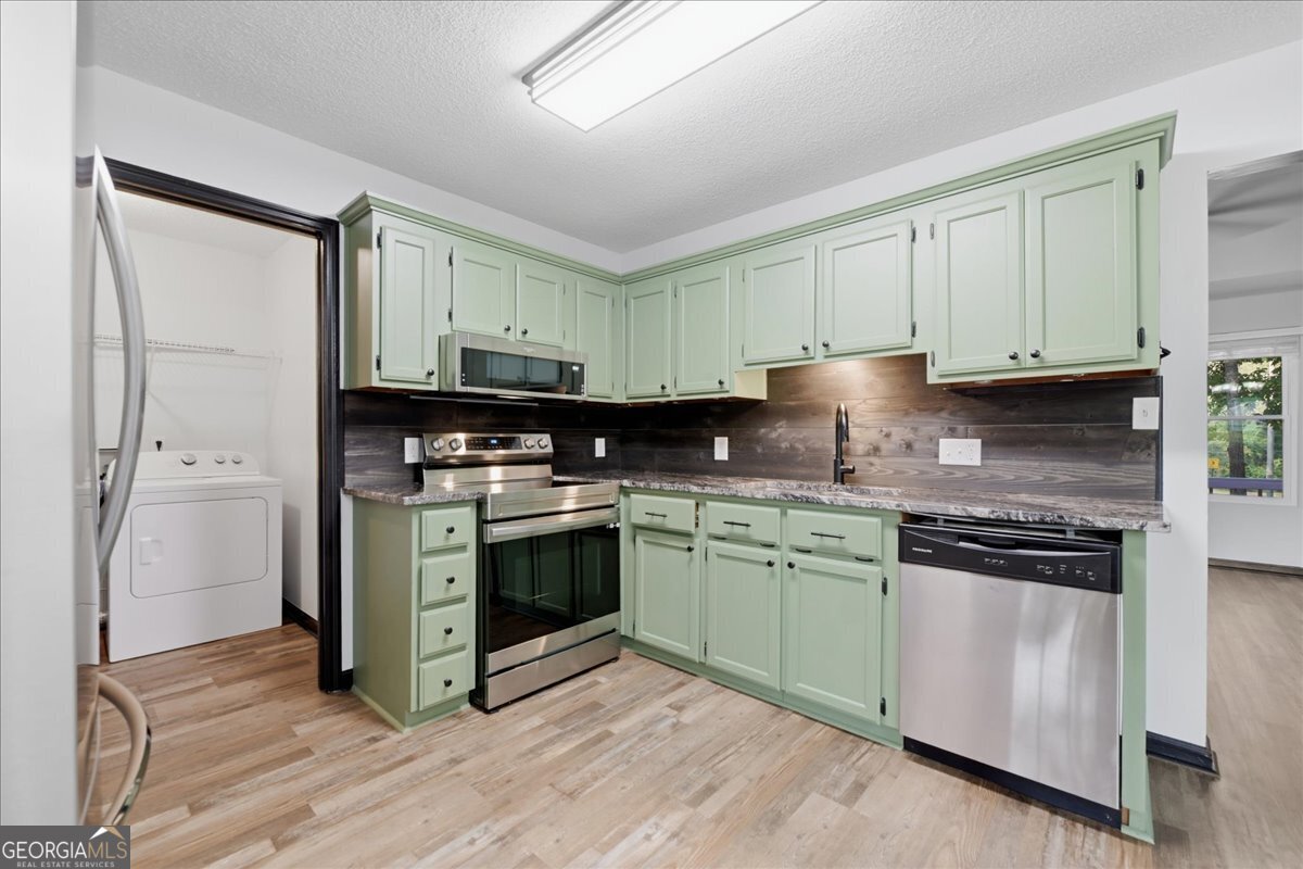 506 Howard Street Property Photo 15