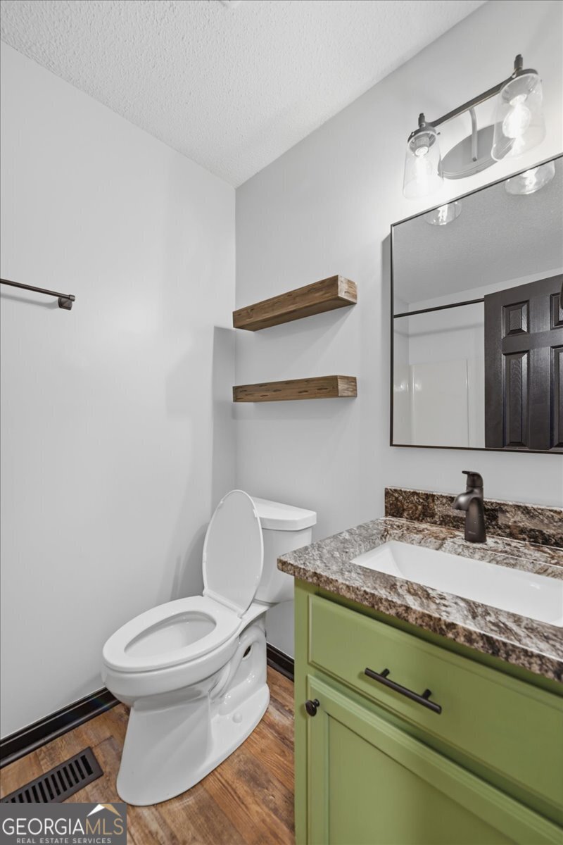 506 Howard Street Property Photo 16