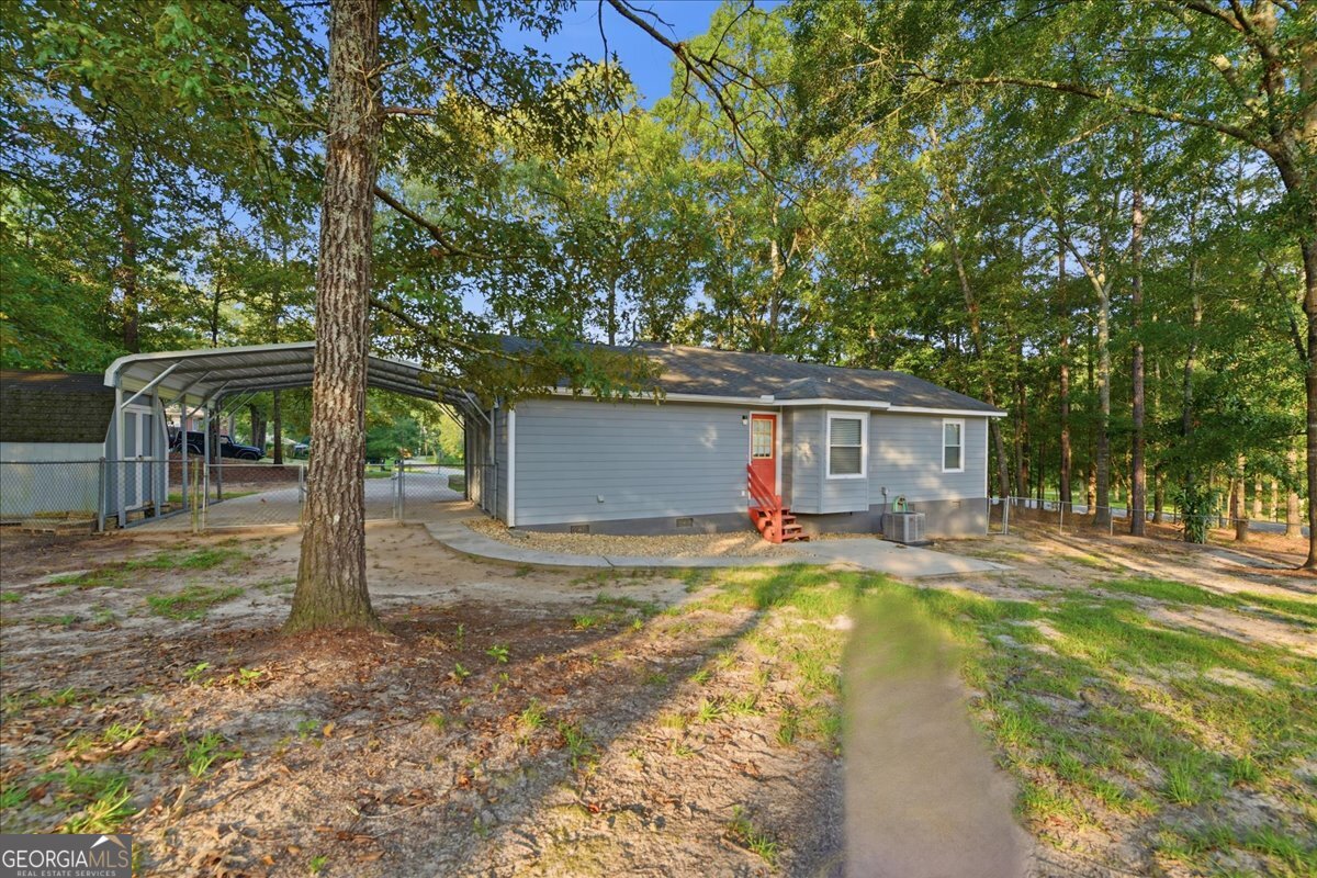 506 Howard Street Property Photo 23