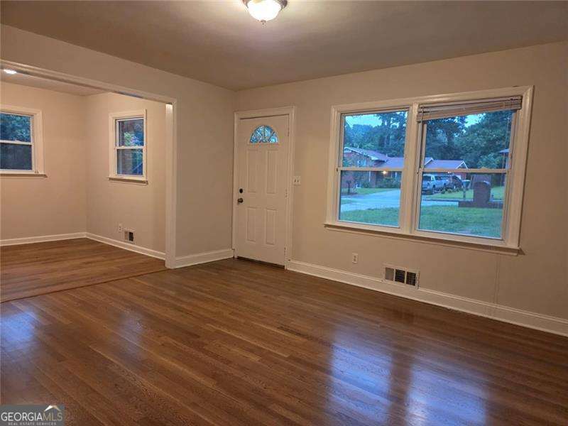 4609 Puckett Street Property Photo 2