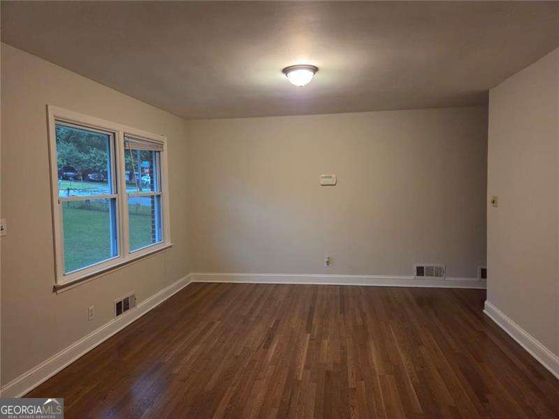 4609 Puckett Street Property Photo 3