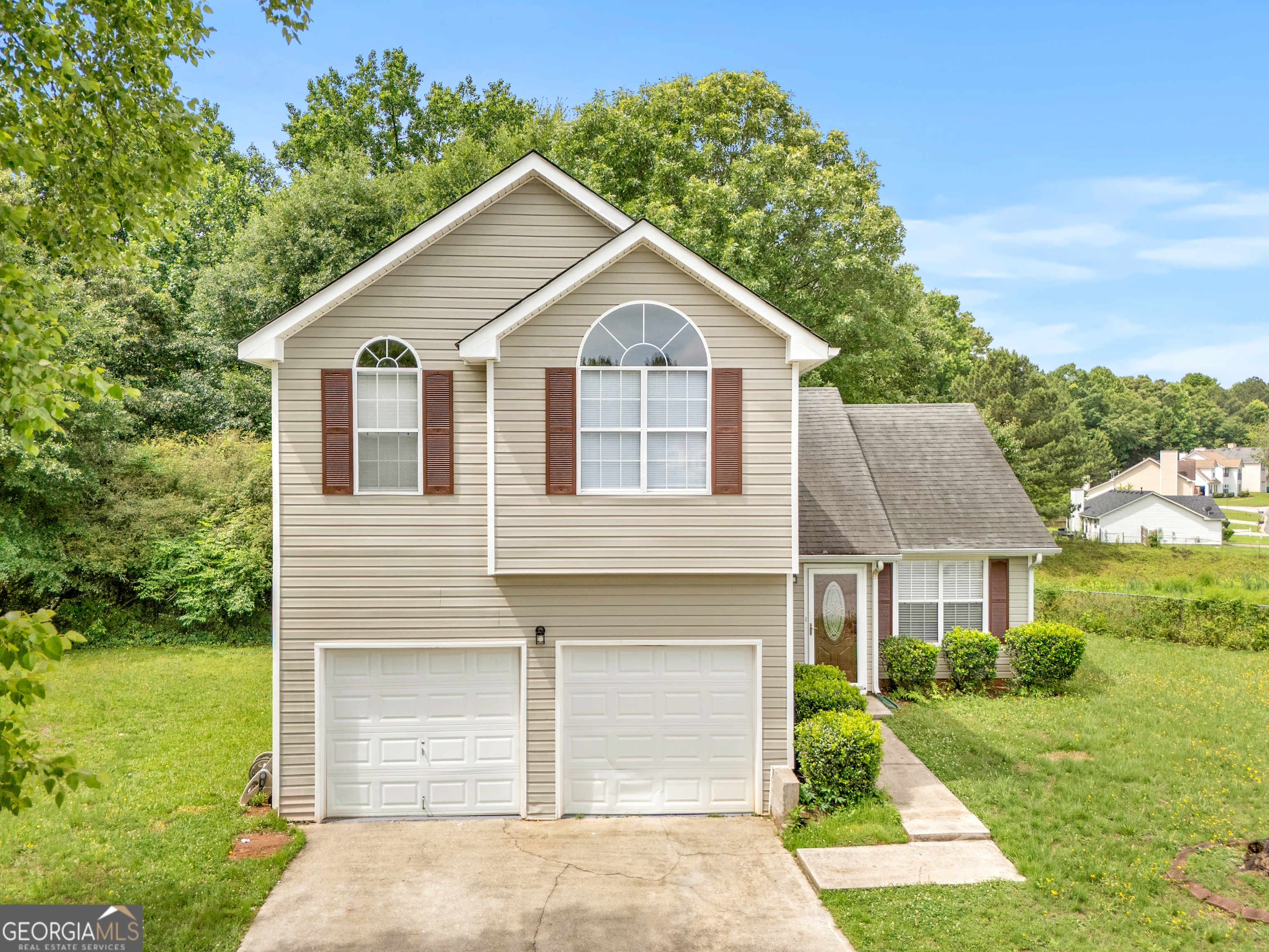3129 Stonebridge Creek Drive Property Photo 1