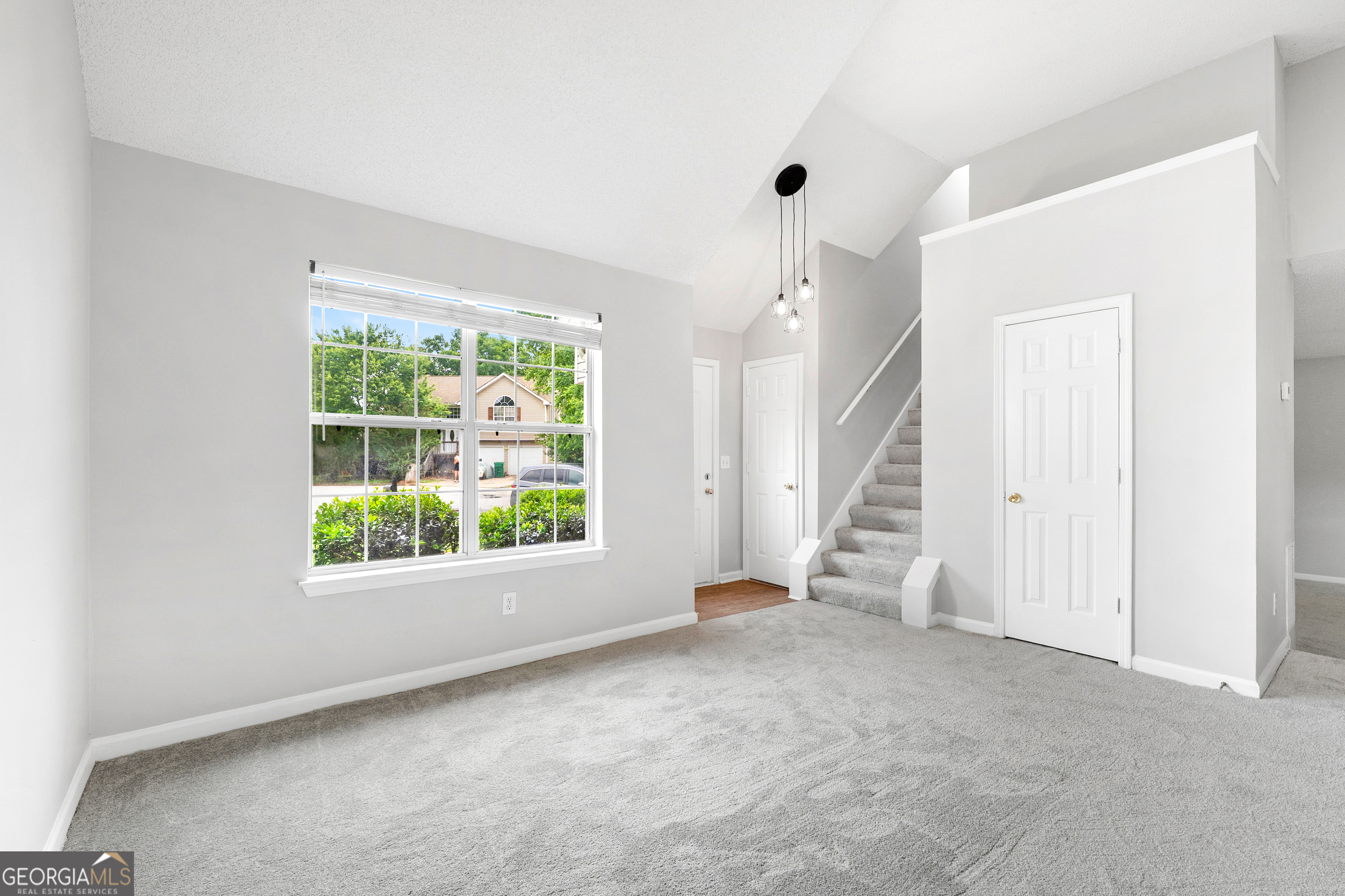 3129 Stonebridge Creek Drive Property Photo 5