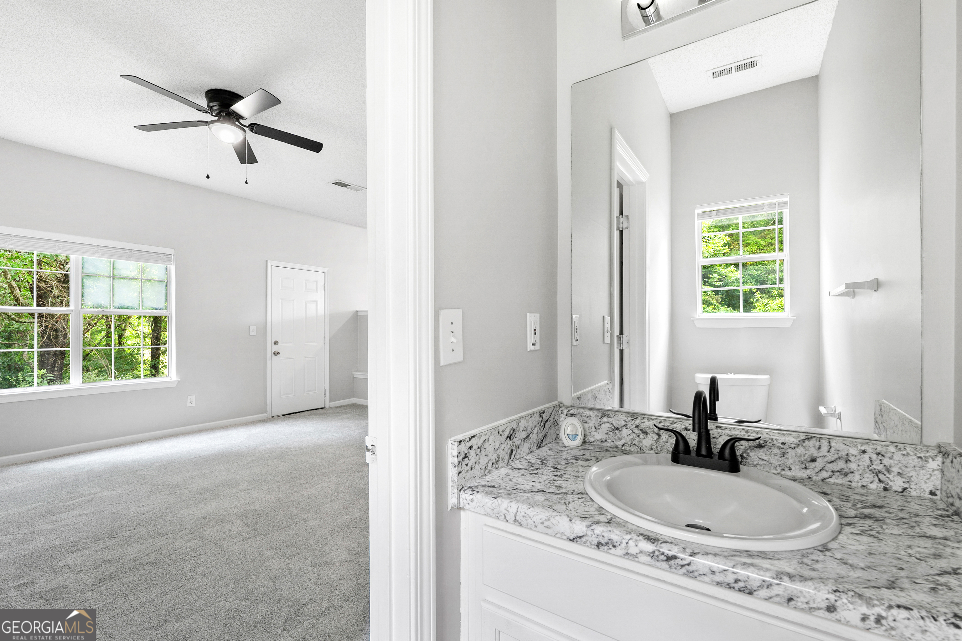 3129 Stonebridge Creek Drive Property Photo 10