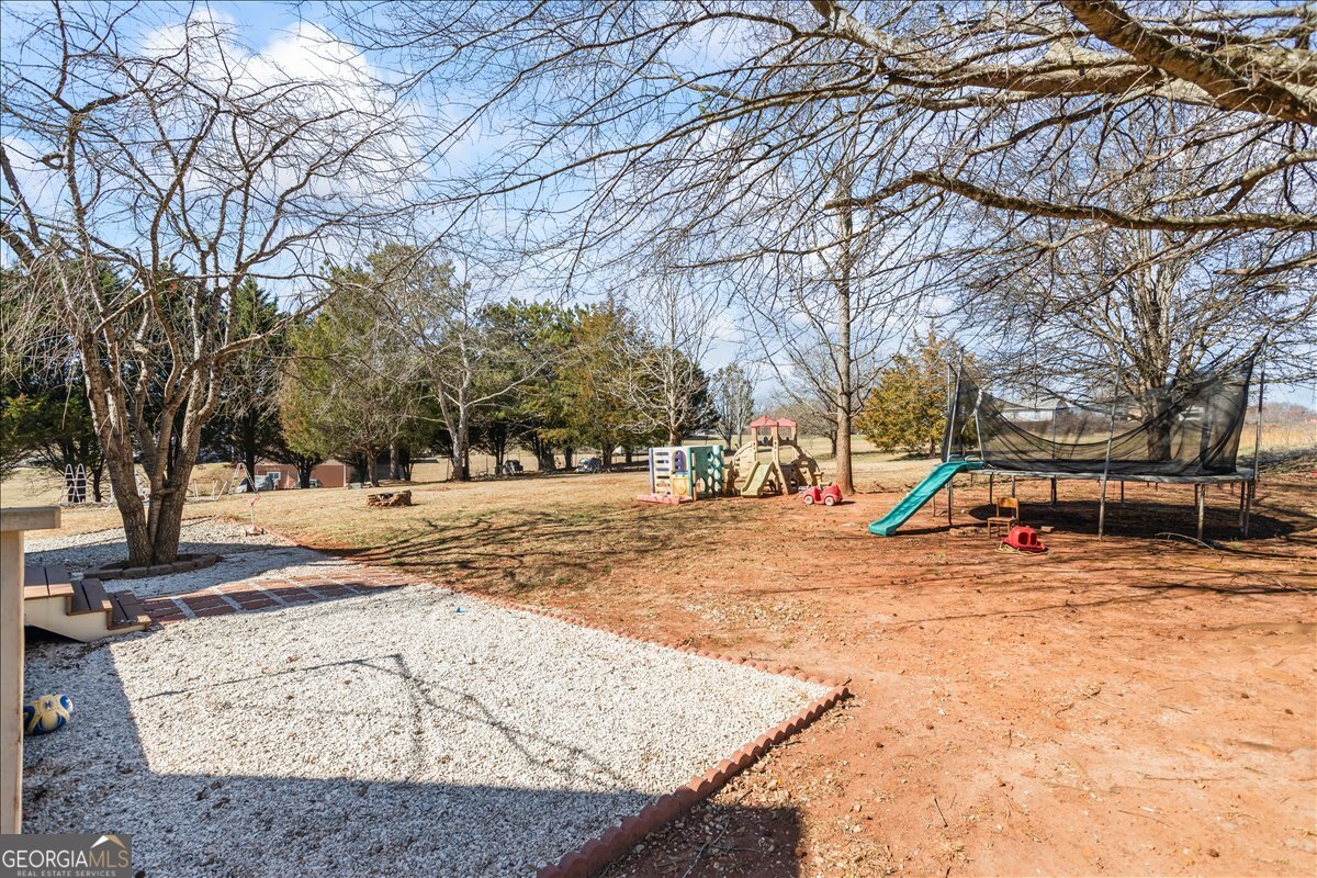 3955 Pucketts Road Property Photo 38