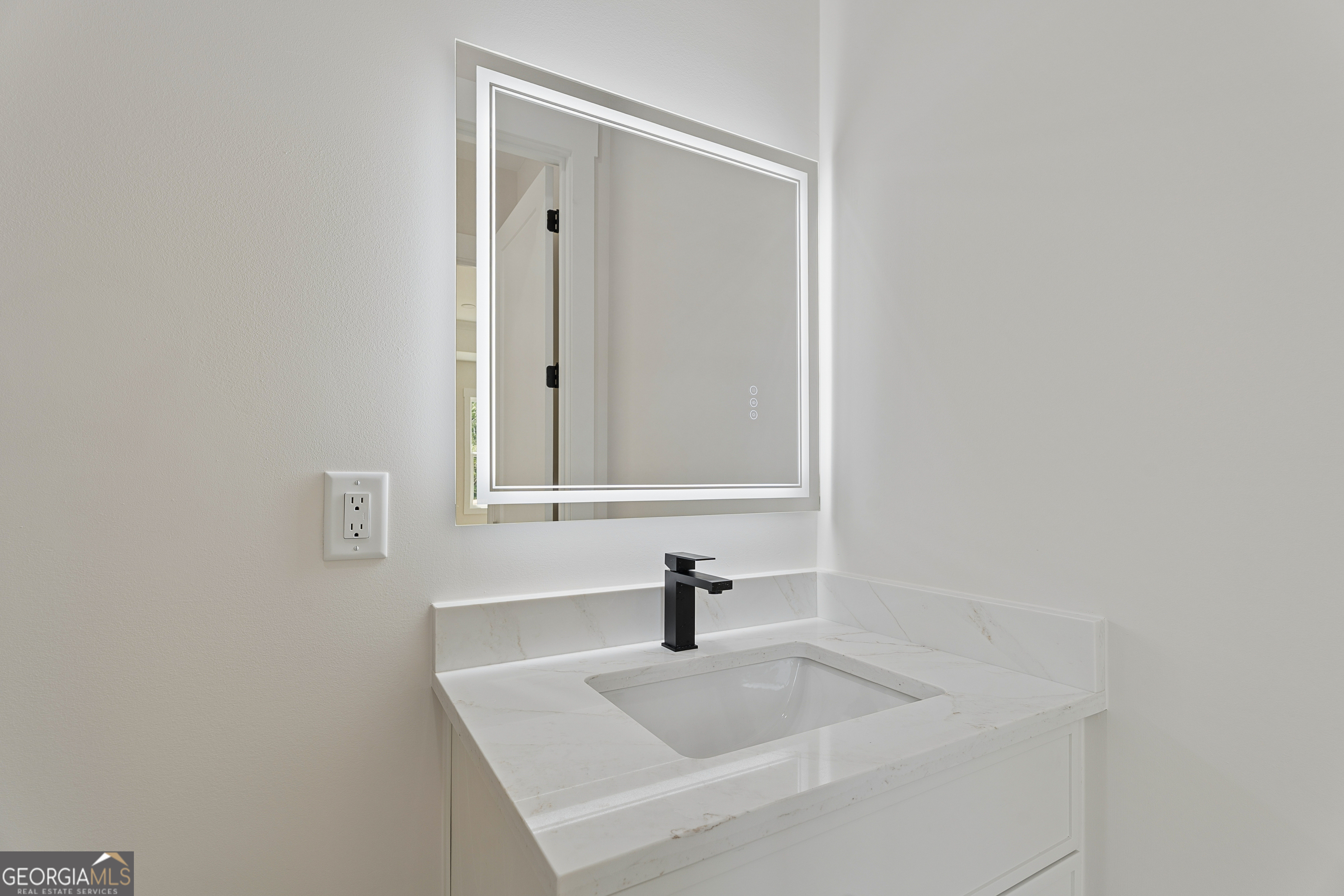 1035 Auburn Road Property Photo 25
