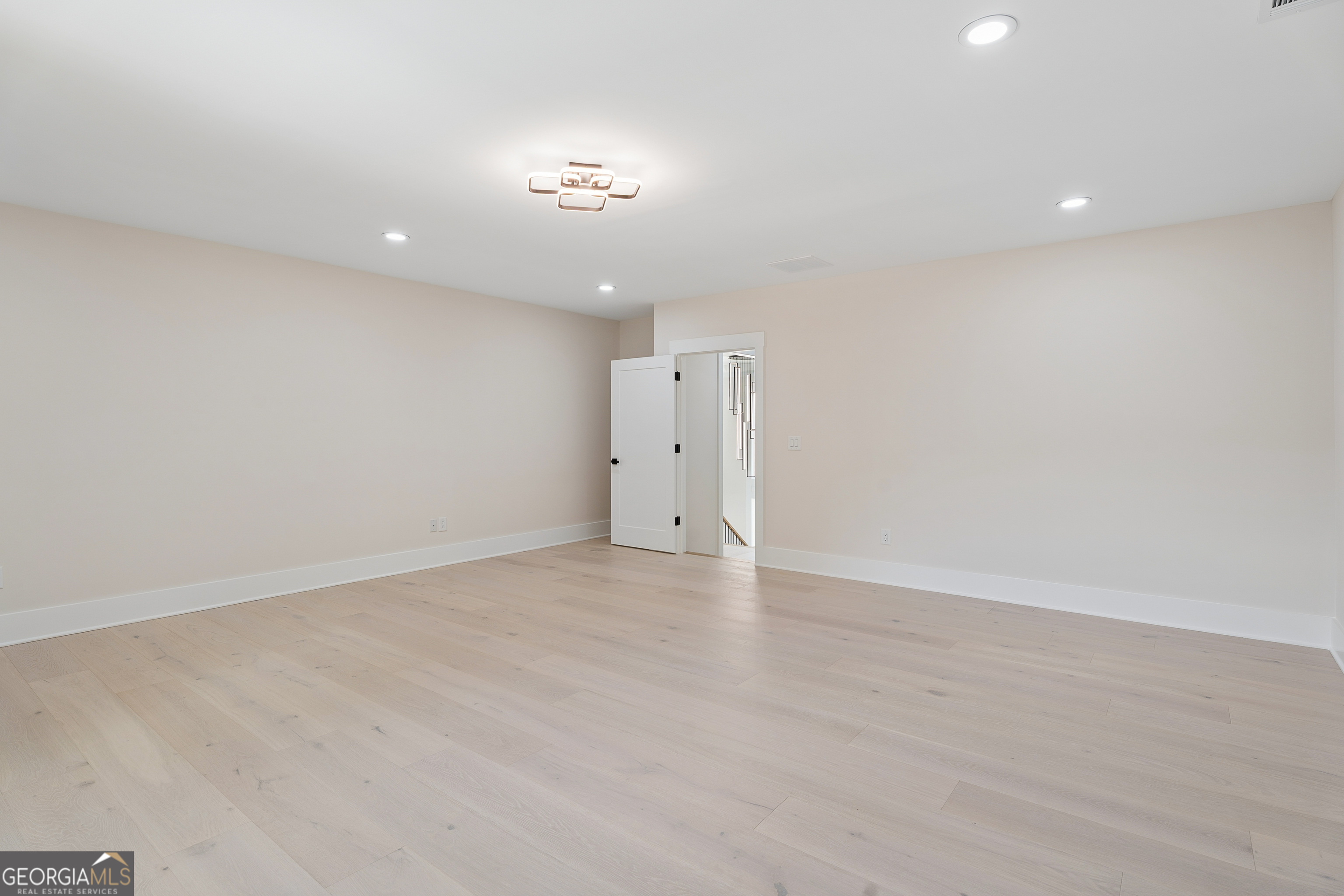1035 Auburn Road Property Photo 37