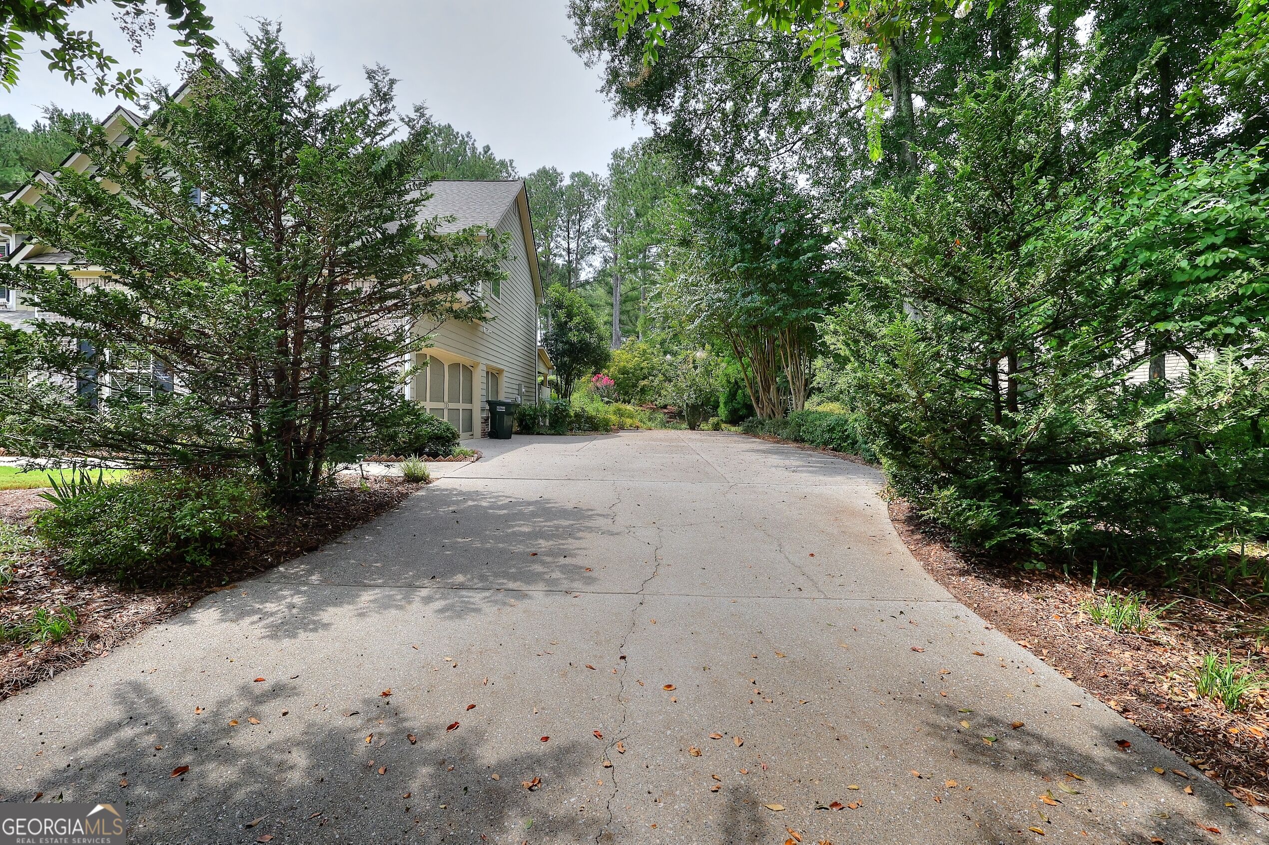 1718 Lakeland Lane Property Photo 8