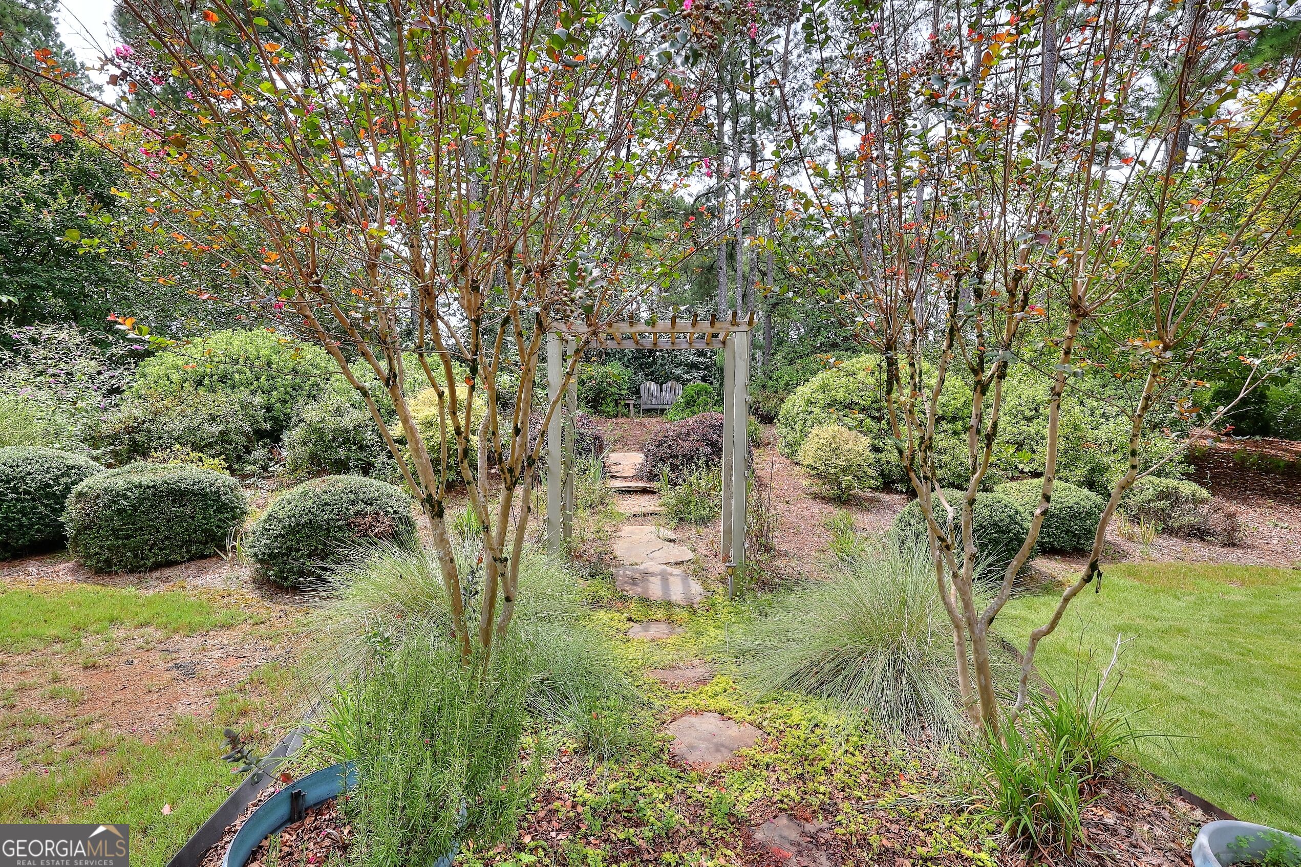 1718 Lakeland Lane Property Photo 15