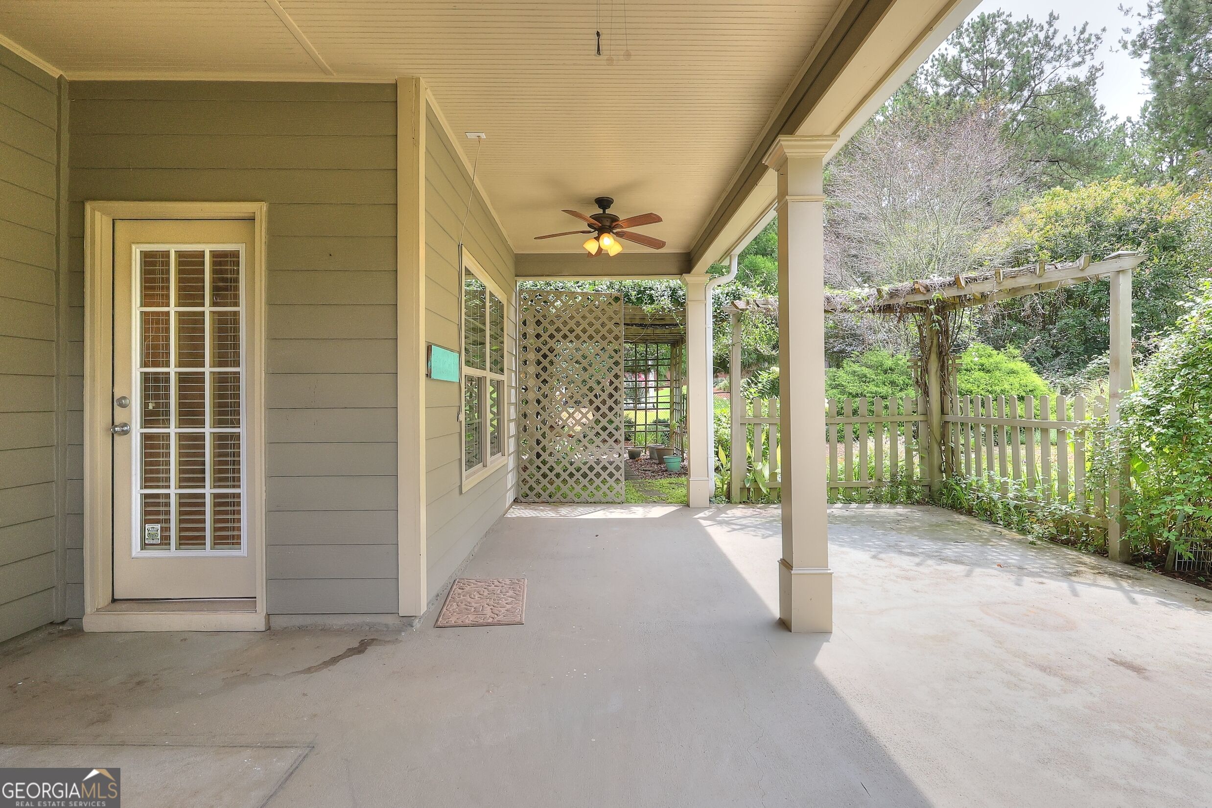 1718 Lakeland Lane Property Photo 16